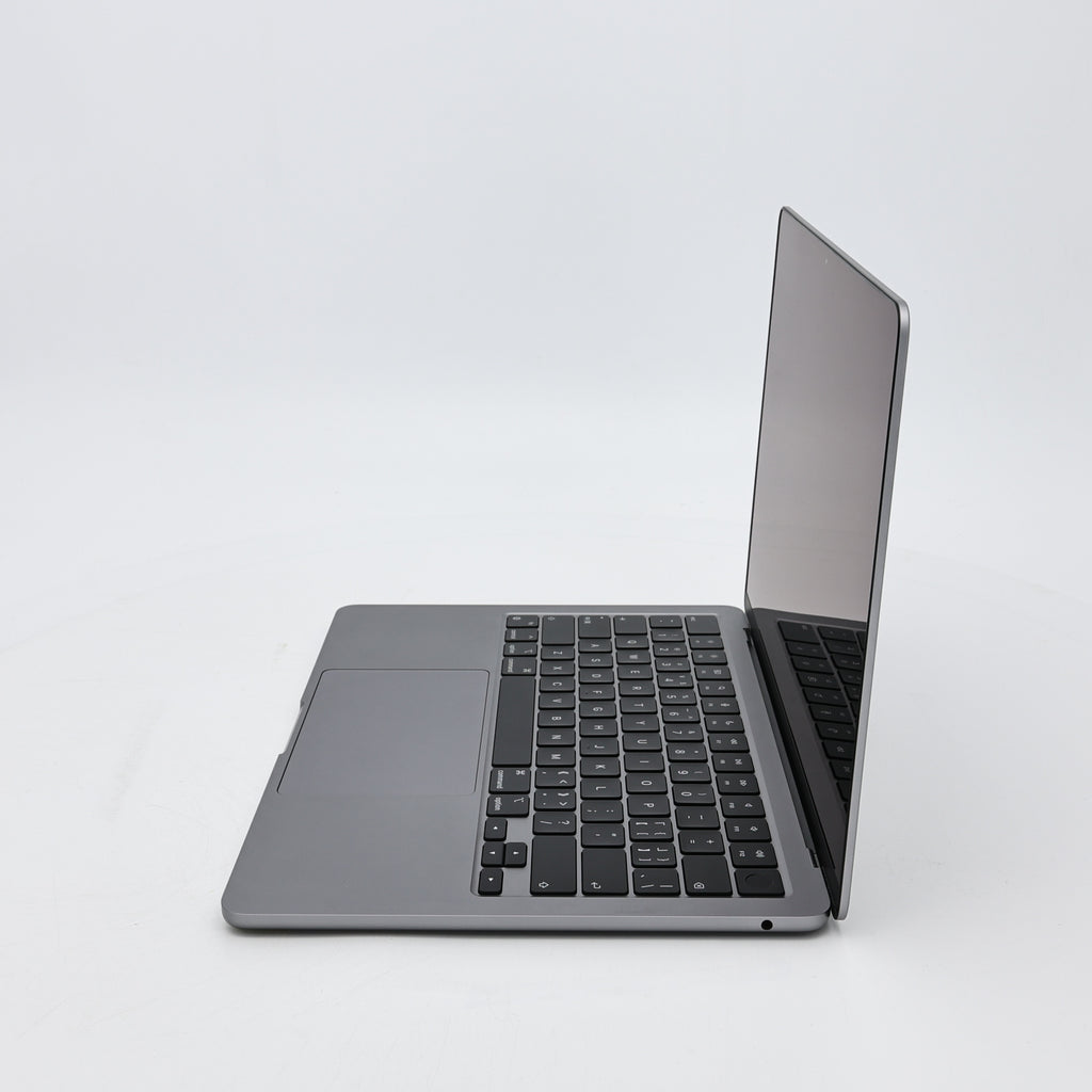 95新 Apple MacBook Air 22年 13寸 M2（8+8核） 8G RAM 256G SSD 深空灰色