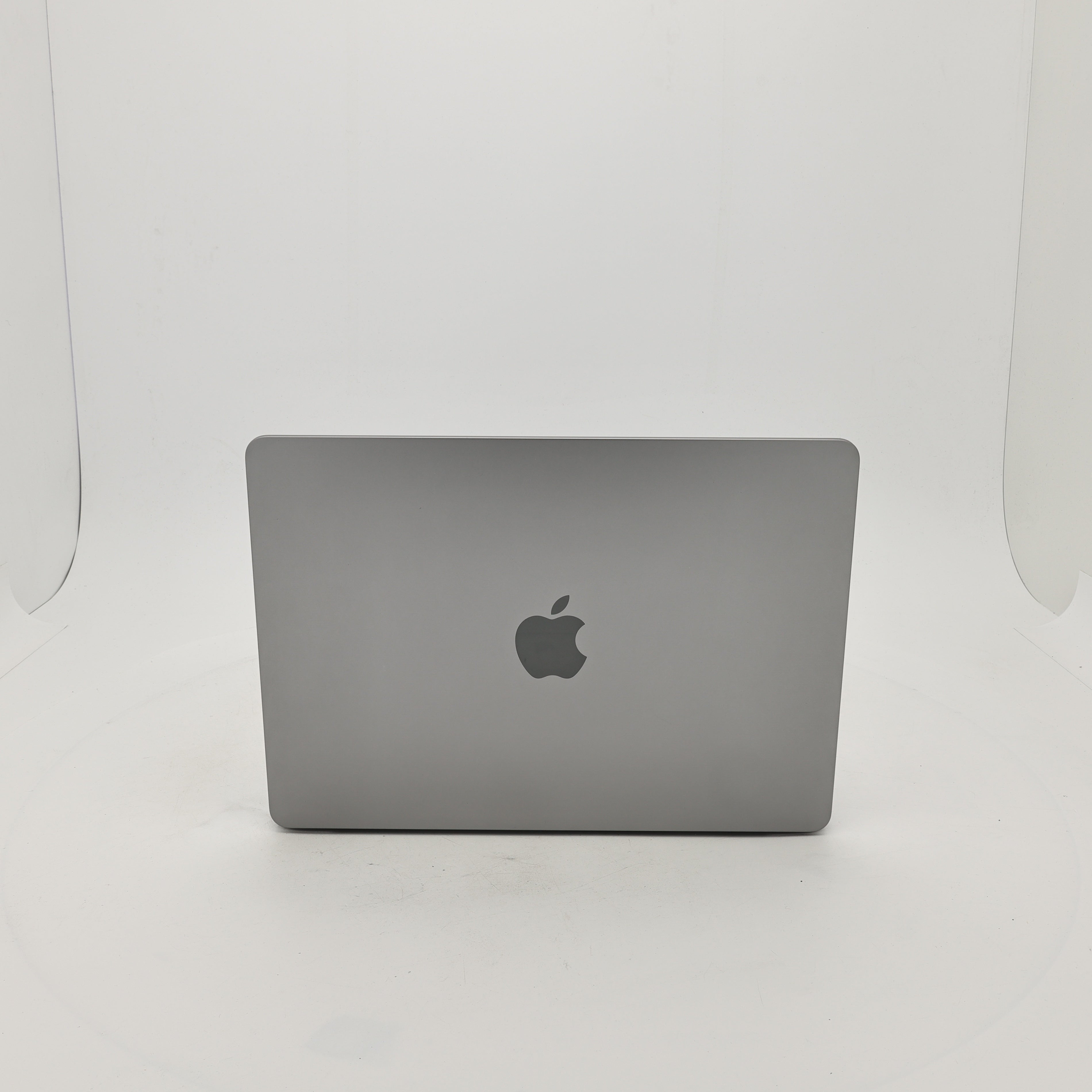 95新 Apple MacBook Air 22年 13寸 M2（8+8核） 8G RAM 512G SSD 深空灰色