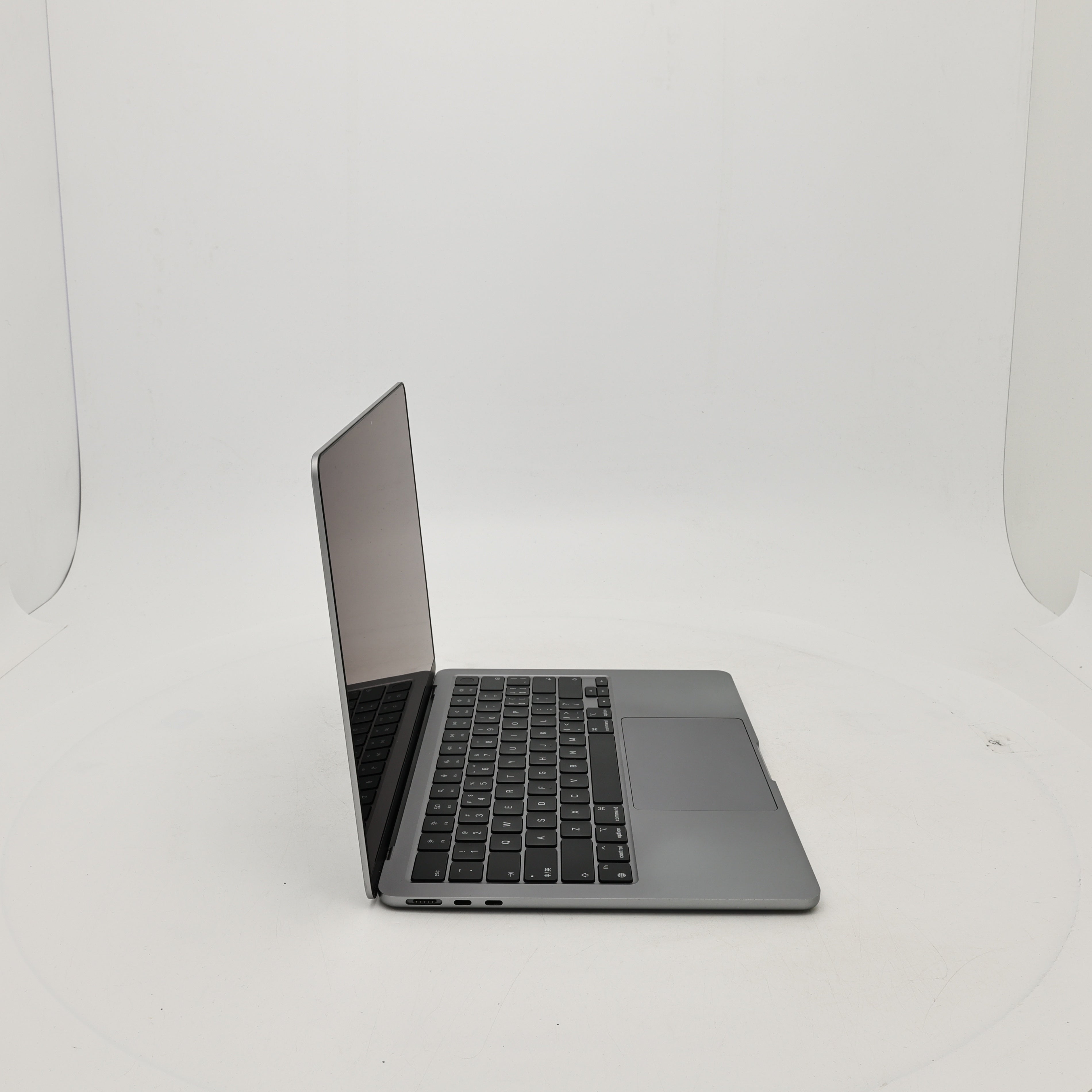 95新 Apple MacBook Air 22年 13寸 M2（8+8核） 8G RAM 512G SSD 深空灰色