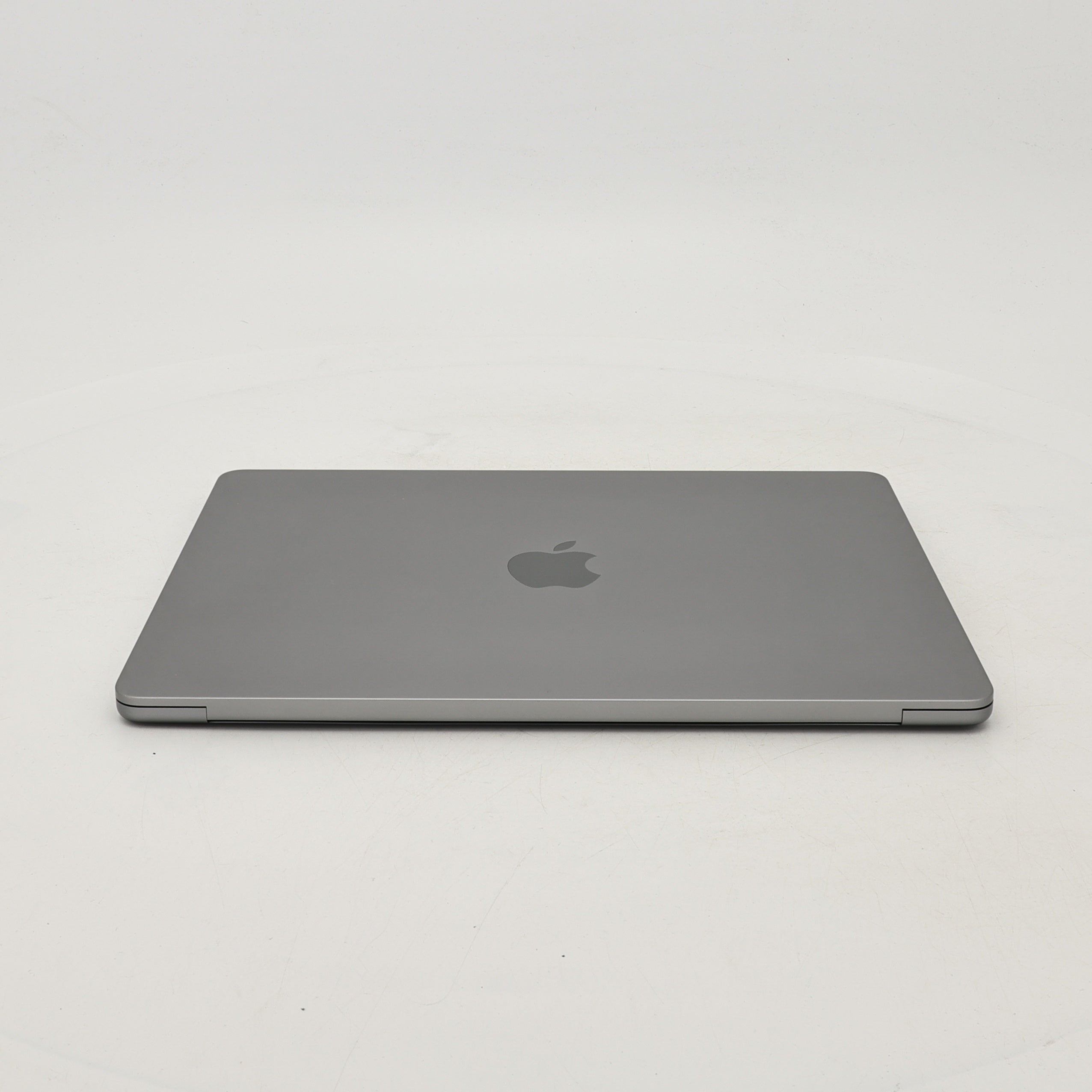 95新 Apple MacBook Air 22年 13寸 M2（8+8核） 8G RAM 512G SSD 深空灰色