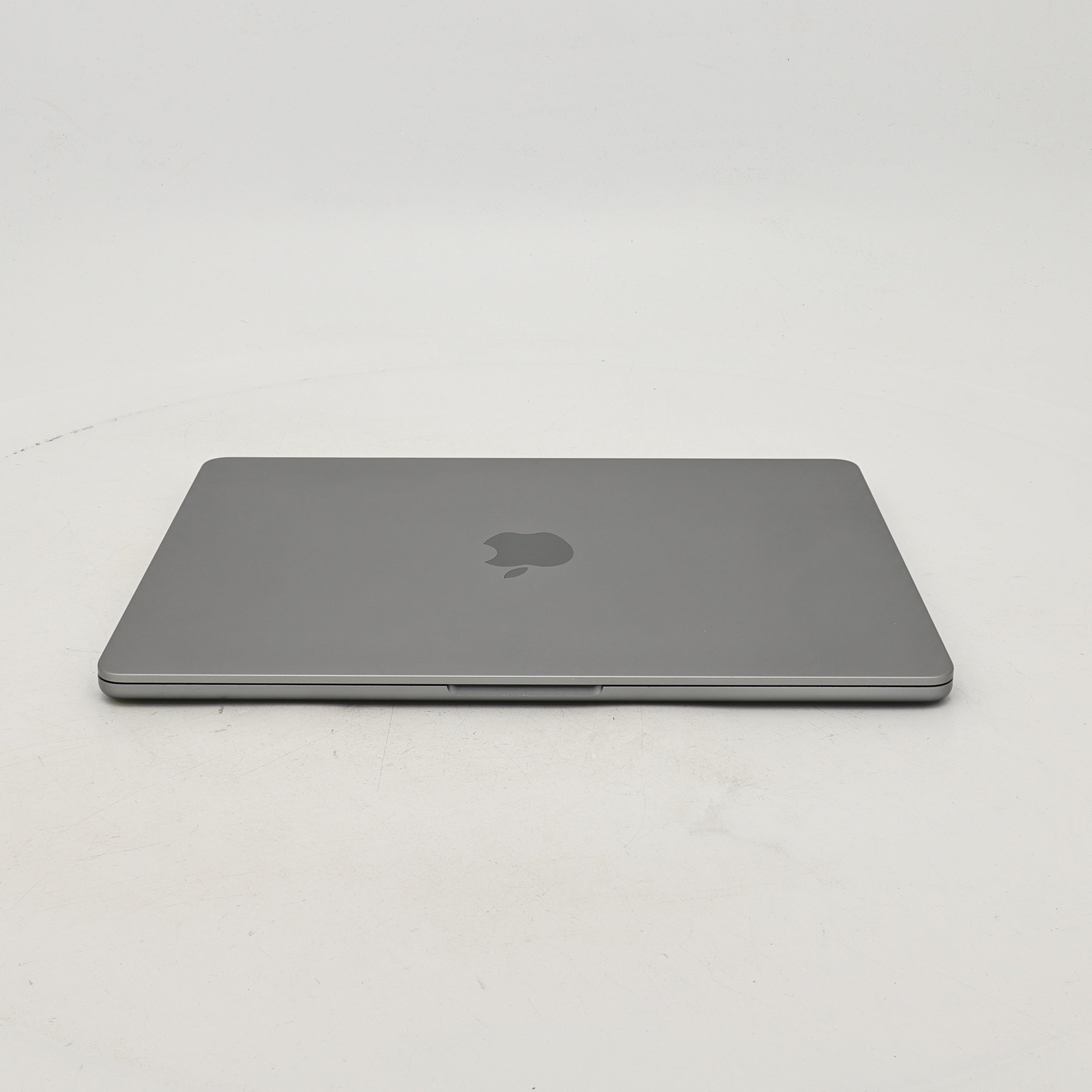 95新 Apple MacBook Air 22年 13寸 M2（8+8核） 8G RAM 512G SSD 深空灰色