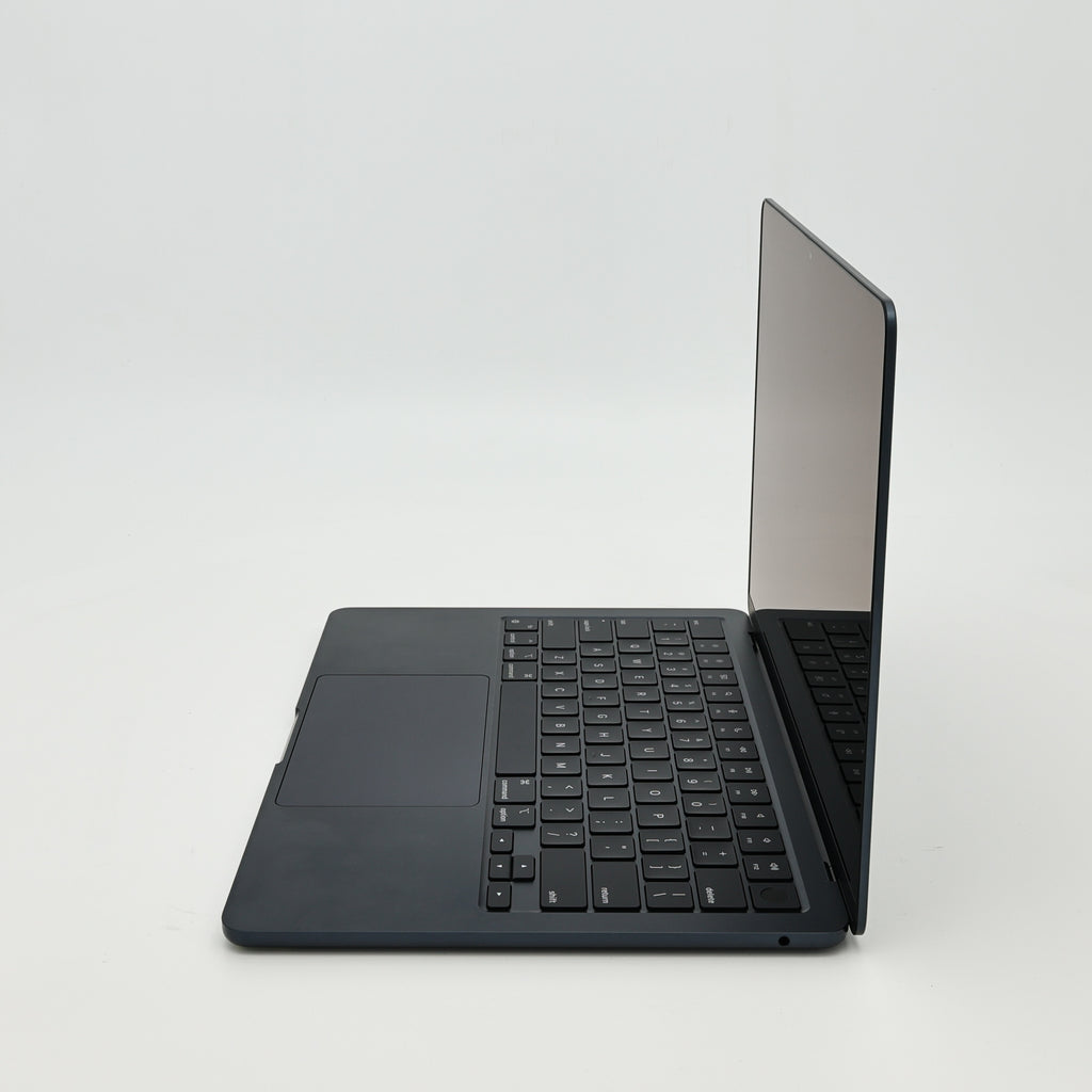 99新 Apple MacBook Air 24年 13寸 M3（8+8核） 8G RAM 256G SSD 午夜色