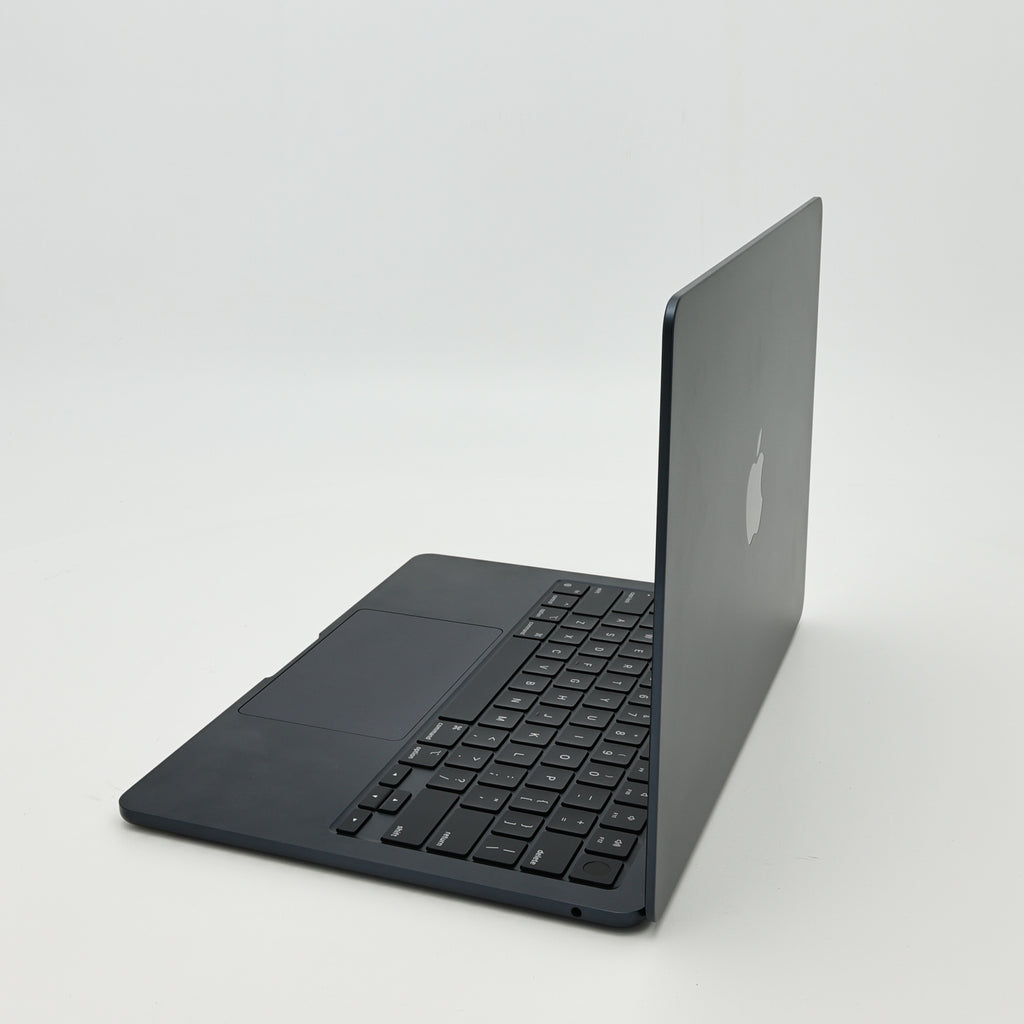 99新 Apple MacBook Air 24年 13寸 M3（8+8核） 8G RAM 256G SSD 午夜色