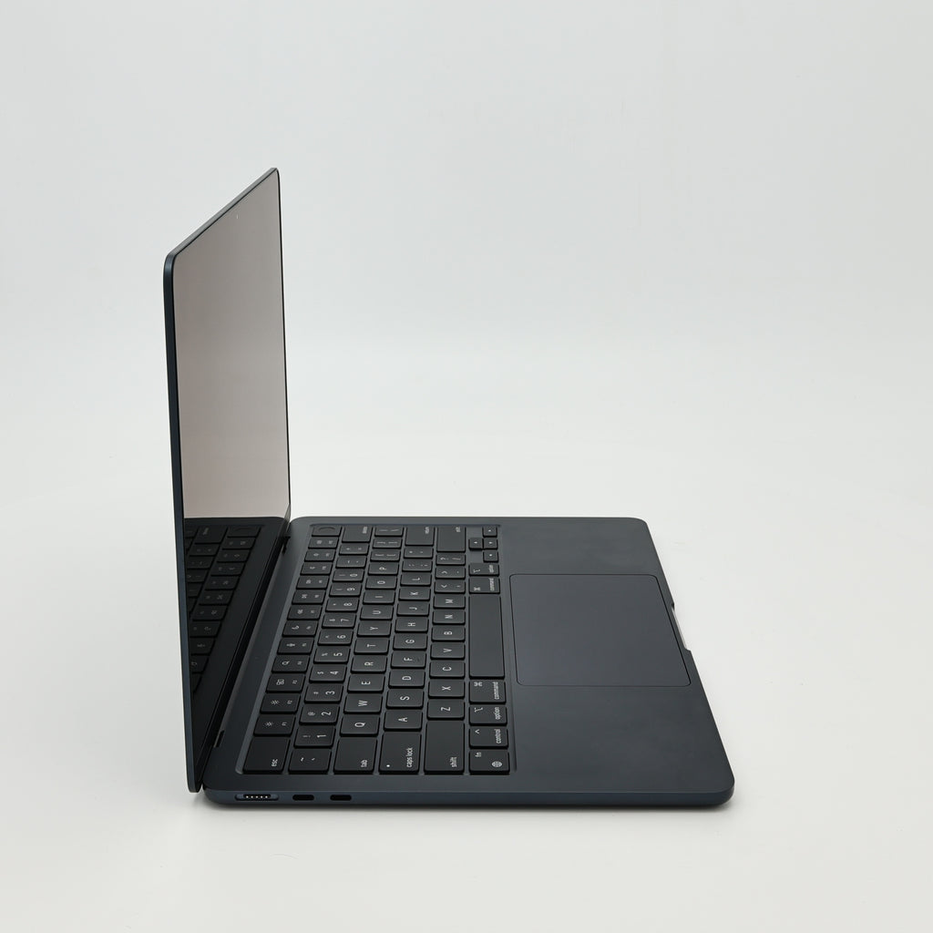99新 Apple MacBook Air 24年 13寸 M3（8+8核） 8G RAM 256G SSD 午夜色