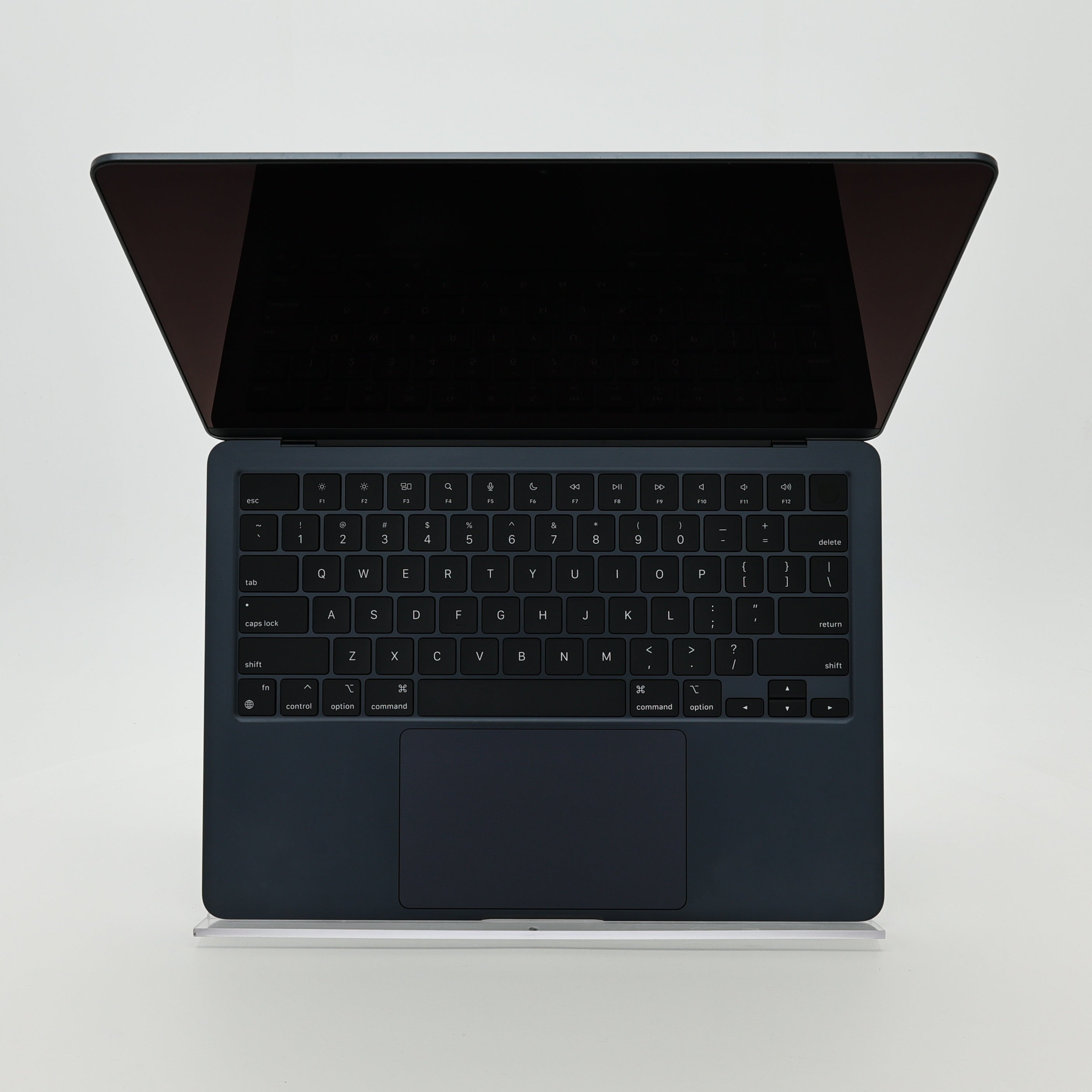 99新 Apple MacBook Air 24年 13寸 M3（8+8核） 8G RAM 256G SSD 午夜色