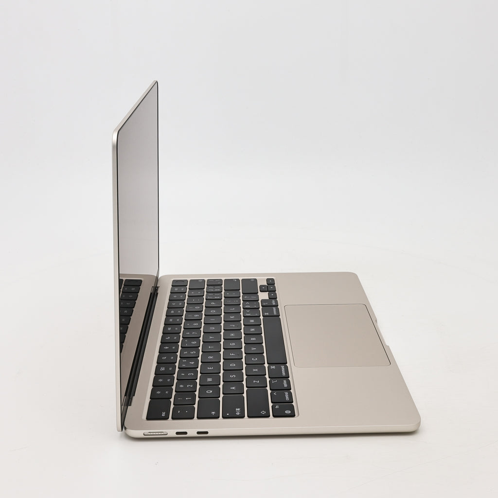 95新 Apple MacBook Air 22年 13寸 M2（8+8核） 8G RAM 256G SSD 星光色