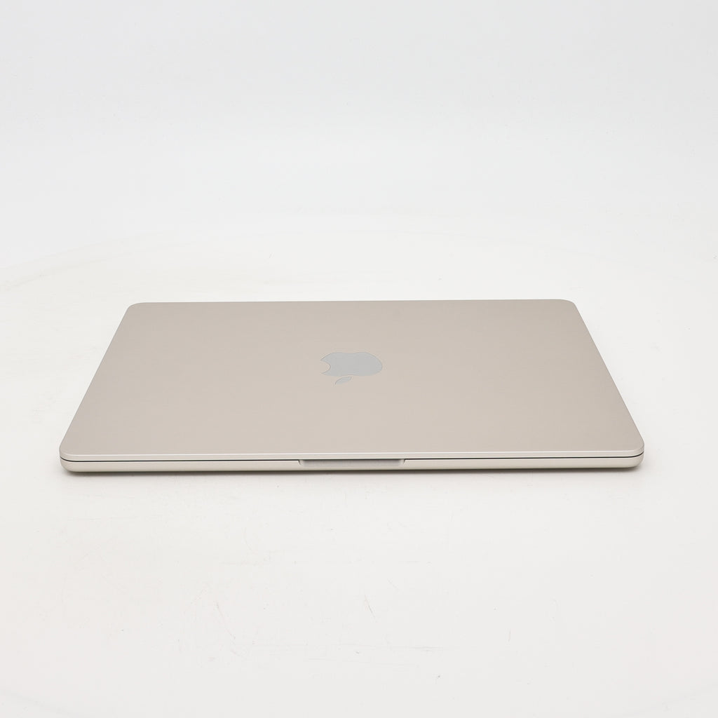 95新 Apple MacBook Air 22年 13寸 M2（8+8核） 8G RAM 256G SSD 星光色