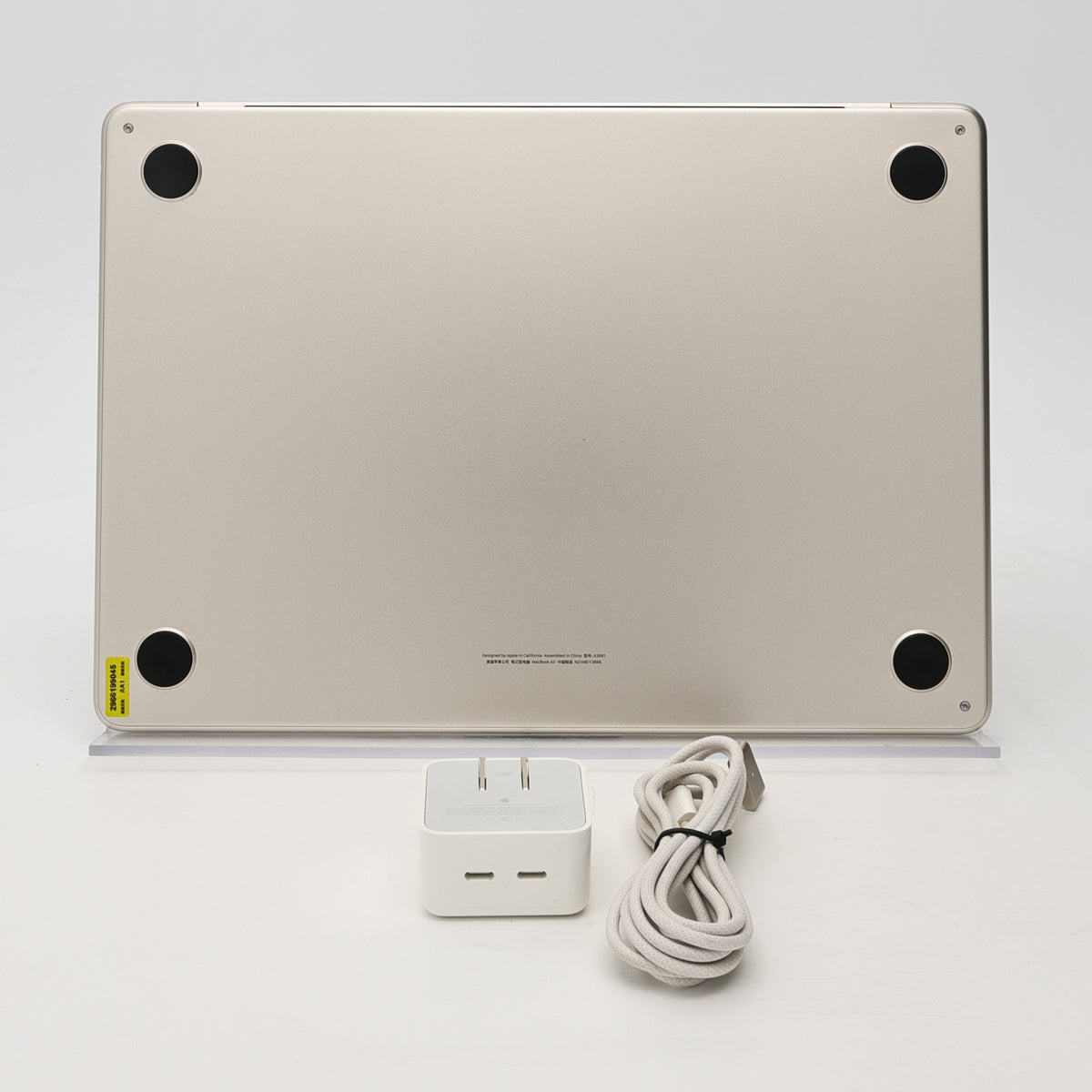 95新 Apple MacBook Air 22年 13寸 M2（8+10核） 8G RAM 512G SSD 星光色