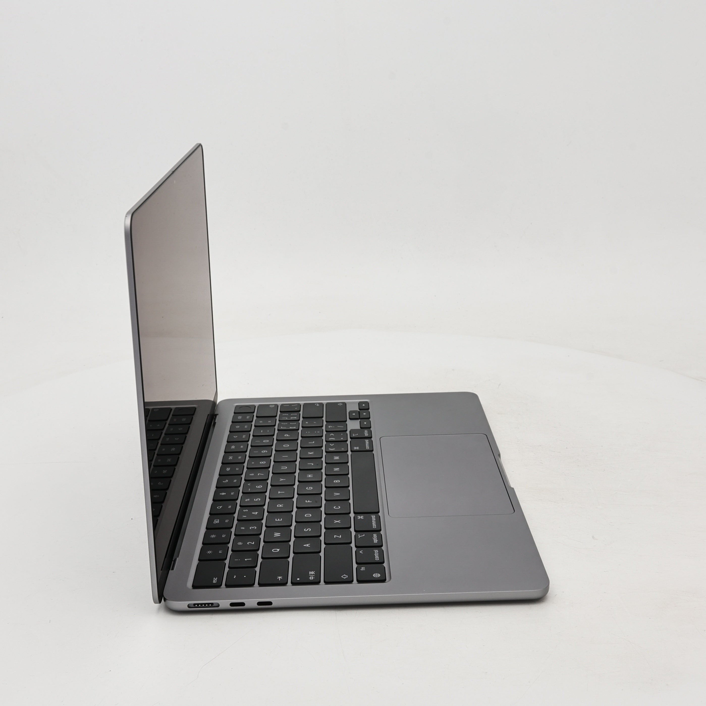 95新 Apple MacBook Air 22年 13寸 M2（8+8核） 8G RAM 256G SSD 深空灰色