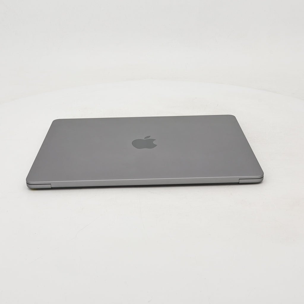 95新 Apple MacBook Air 22年 13寸 M2（8+8核） 8G RAM 256G SSD 深空灰色