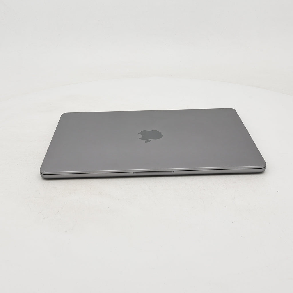 95新 Apple MacBook Air 22年 13寸 M2（8+8核） 8G RAM 256G SSD 深空灰色