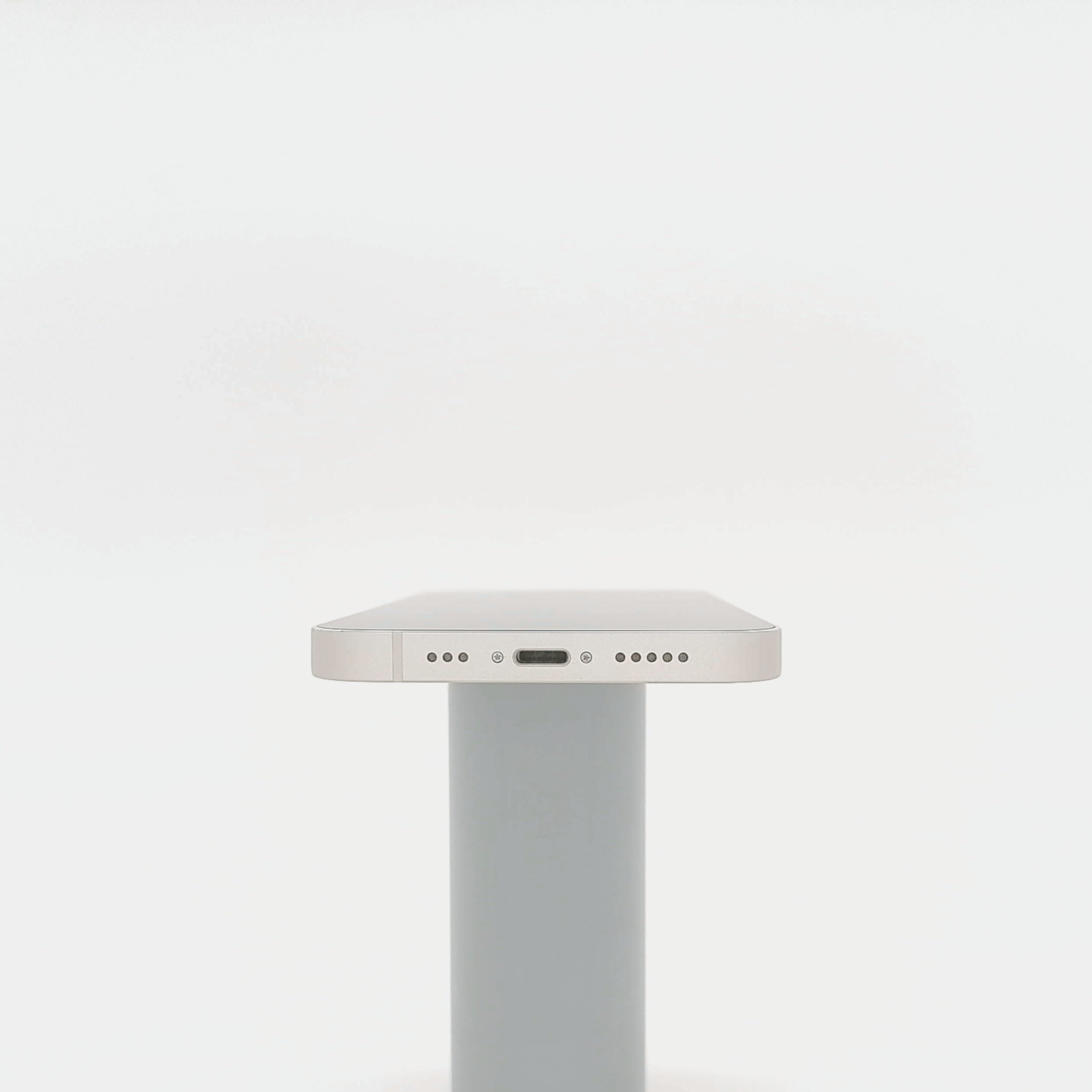 95新 Apple iPhone 13 128G 星光色 中國大陸版