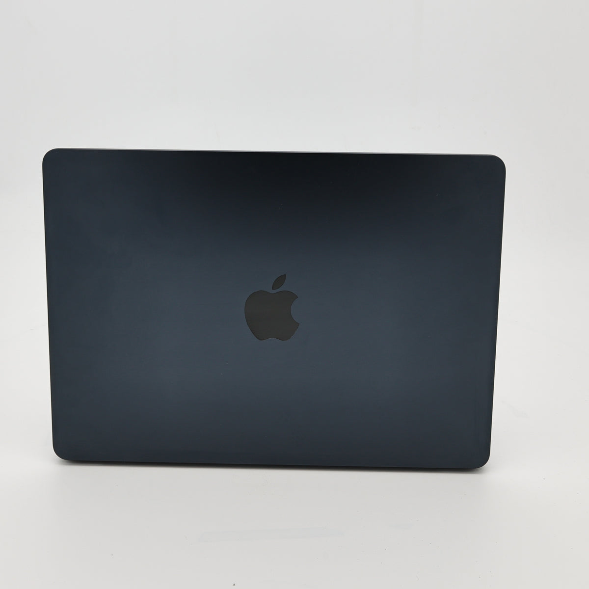 95新 Apple MacBook Air 22年 13寸 M2（8+8核） 16G RAM 256G SSD 午夜色