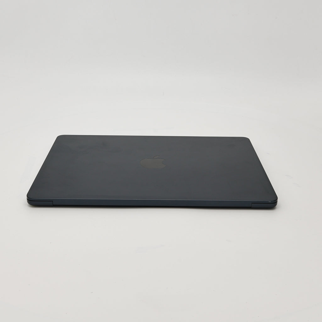 95新 Apple MacBook Air 22年 13寸 M2（8+8核） 16G RAM 256G SSD 午夜色
