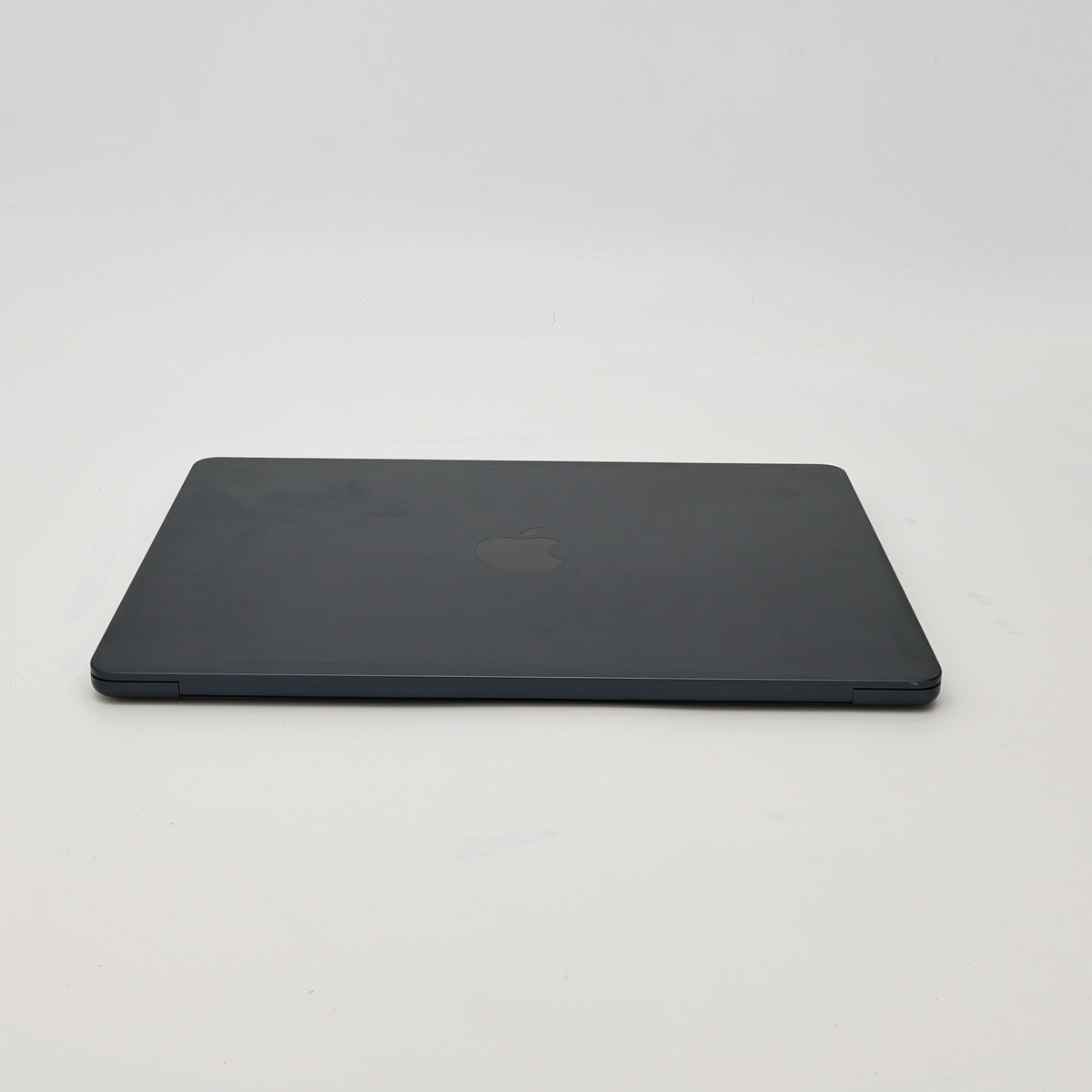95新 Apple MacBook Air 22年 13寸 M2（8+8核） 16G RAM 256G SSD 午夜色