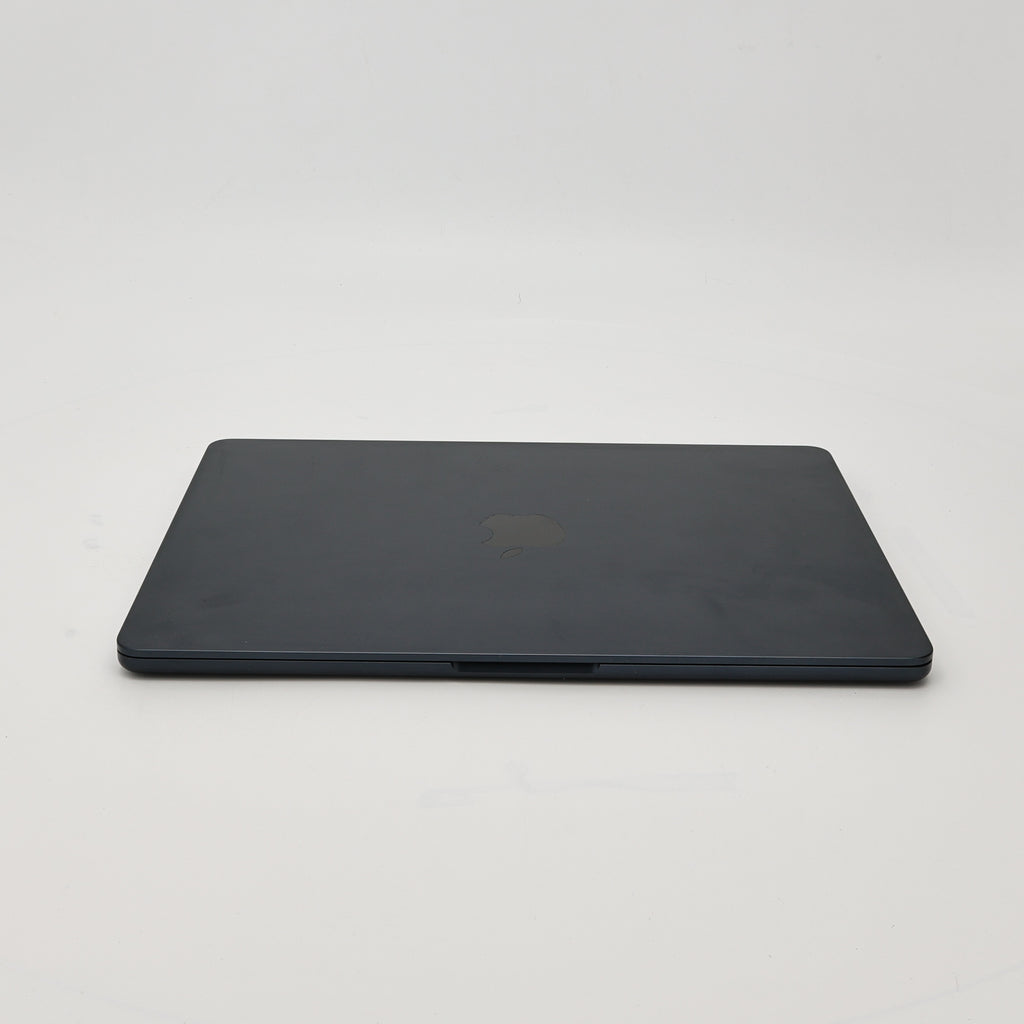 95新 Apple MacBook Air 22年 13寸 M2（8+8核） 16G RAM 256G SSD 午夜色