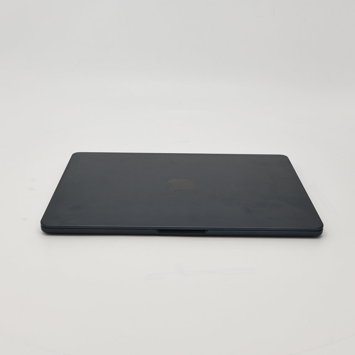 95新 Apple MacBook Air 22年 13寸 M2（8+8核） 16G RAM 256G SSD 午夜色