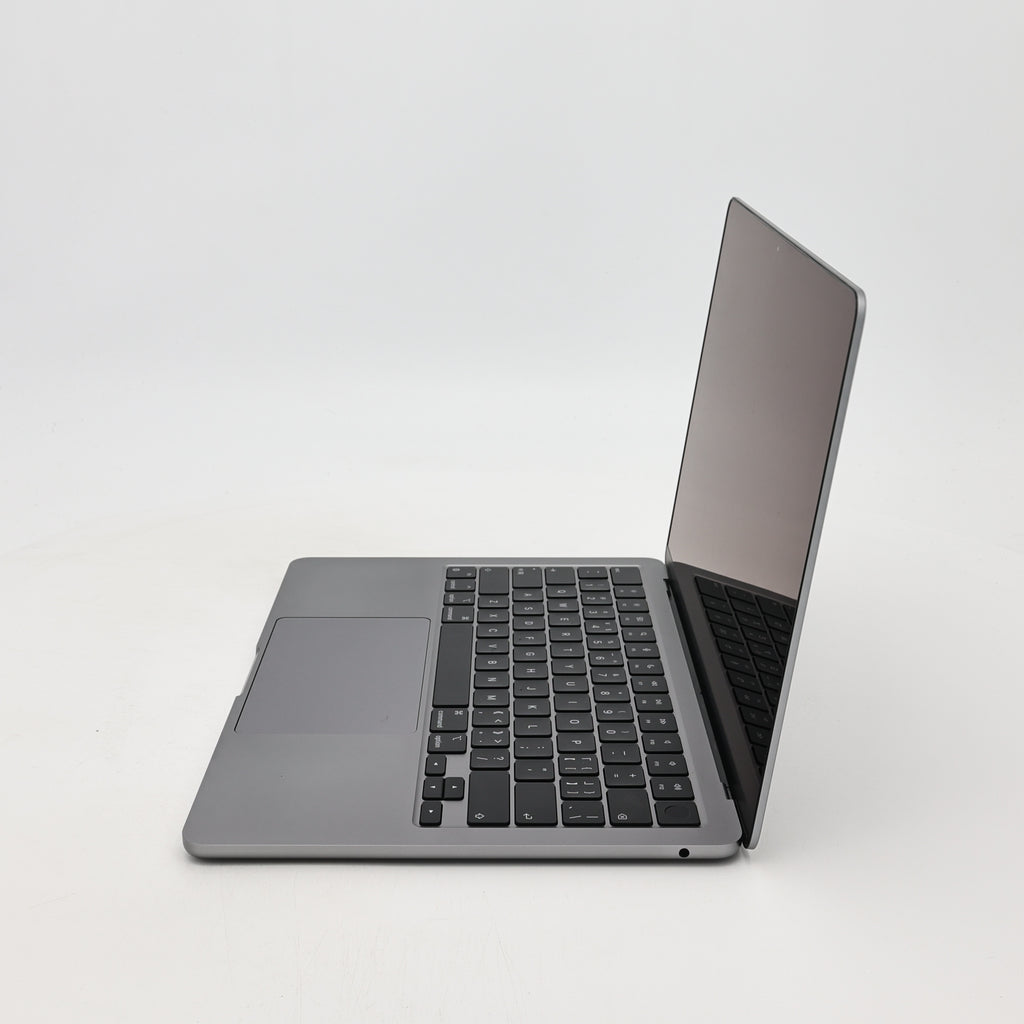 95新 Apple MacBook Air 22年 13寸 M2（8+8核） 8G RAM 256G SSD 深空灰色