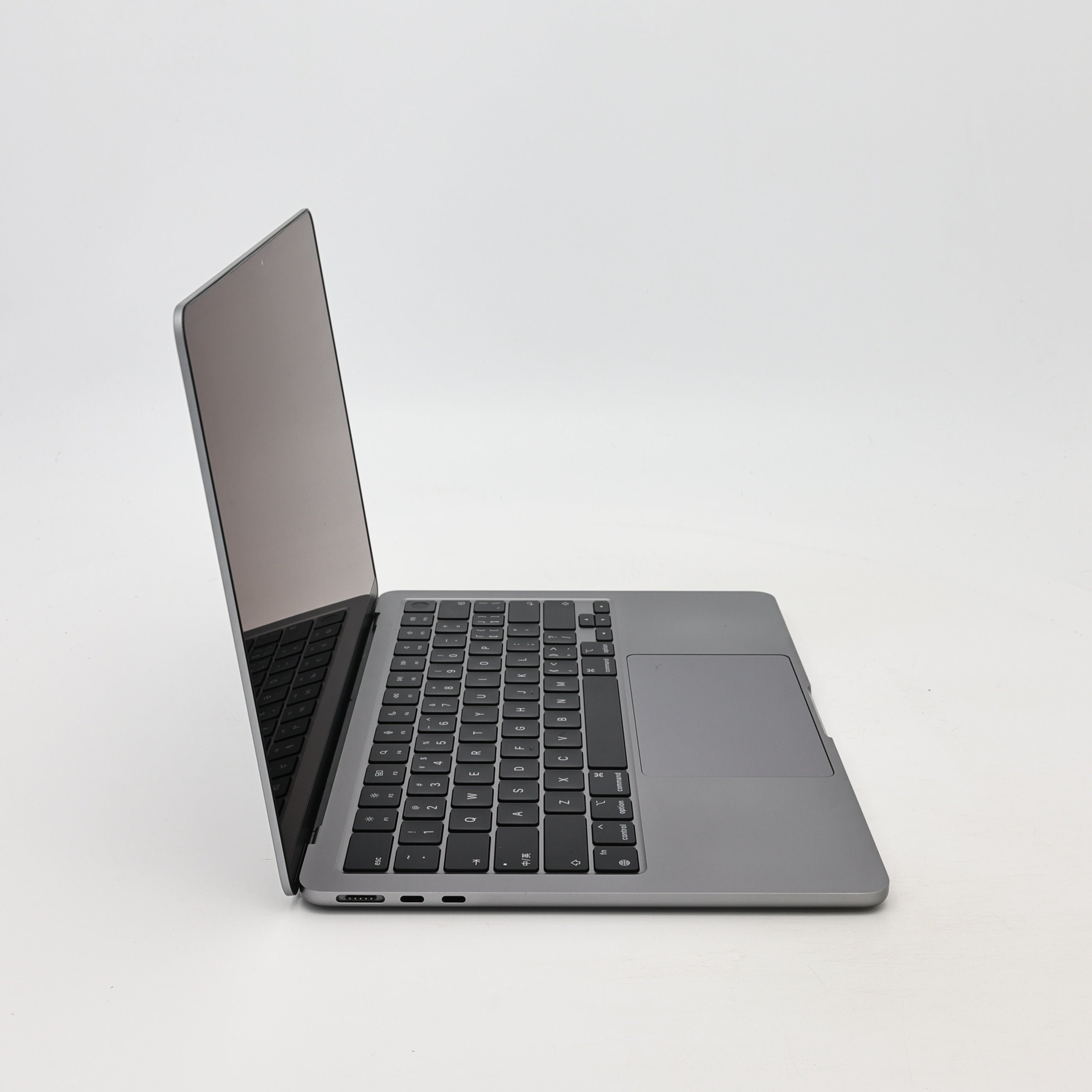 95新 Apple MacBook Air 22年 13寸 M2（8+8核） 8G RAM 256G SSD 深空灰色