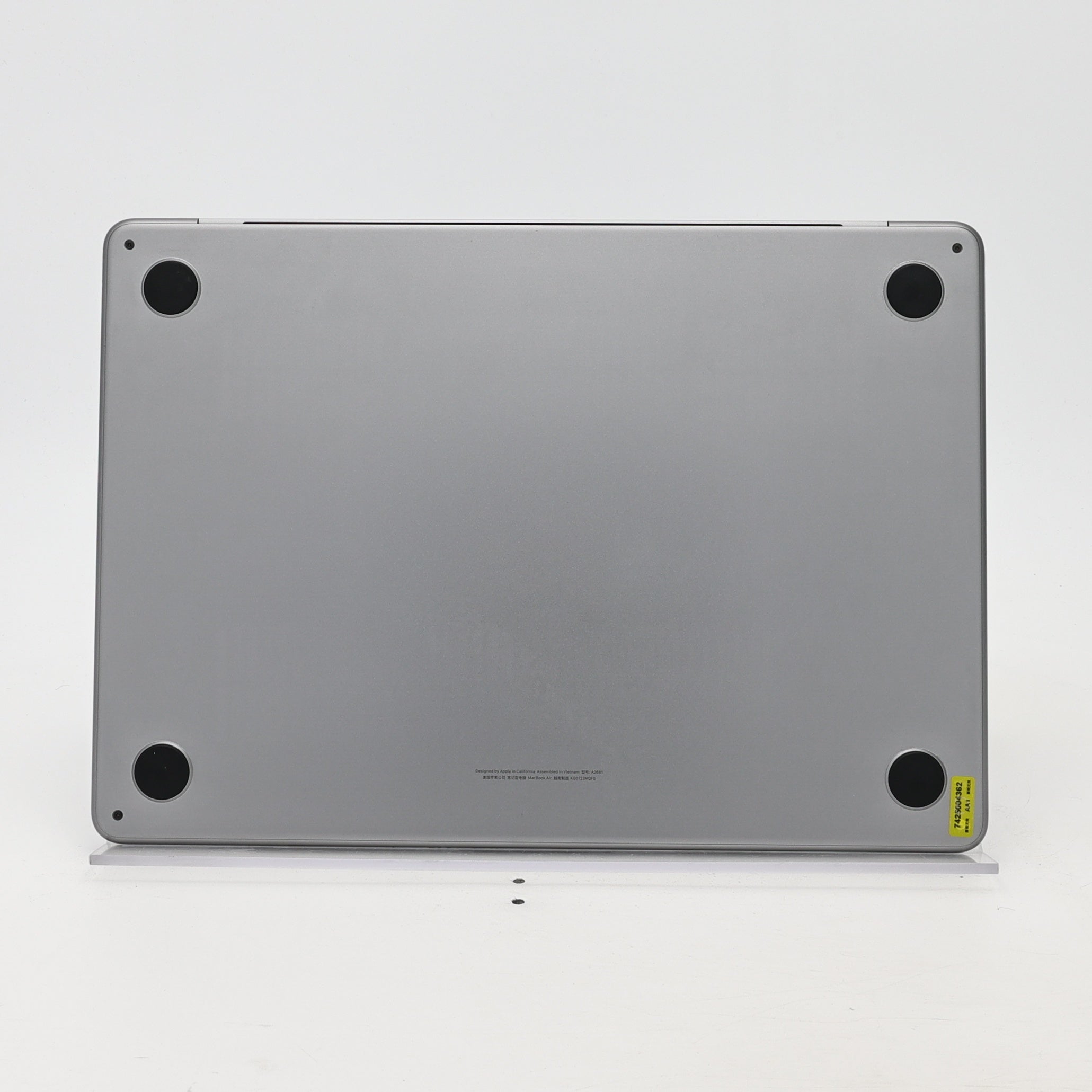 95新 Apple MacBook Air 22年 13寸 M2（8+8核） 8G RAM 256G SSD 深空灰色