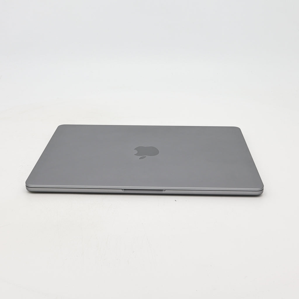 95新 Apple MacBook Air 22年 13寸 M2（8+8核） 8G RAM 256G SSD 深空灰色