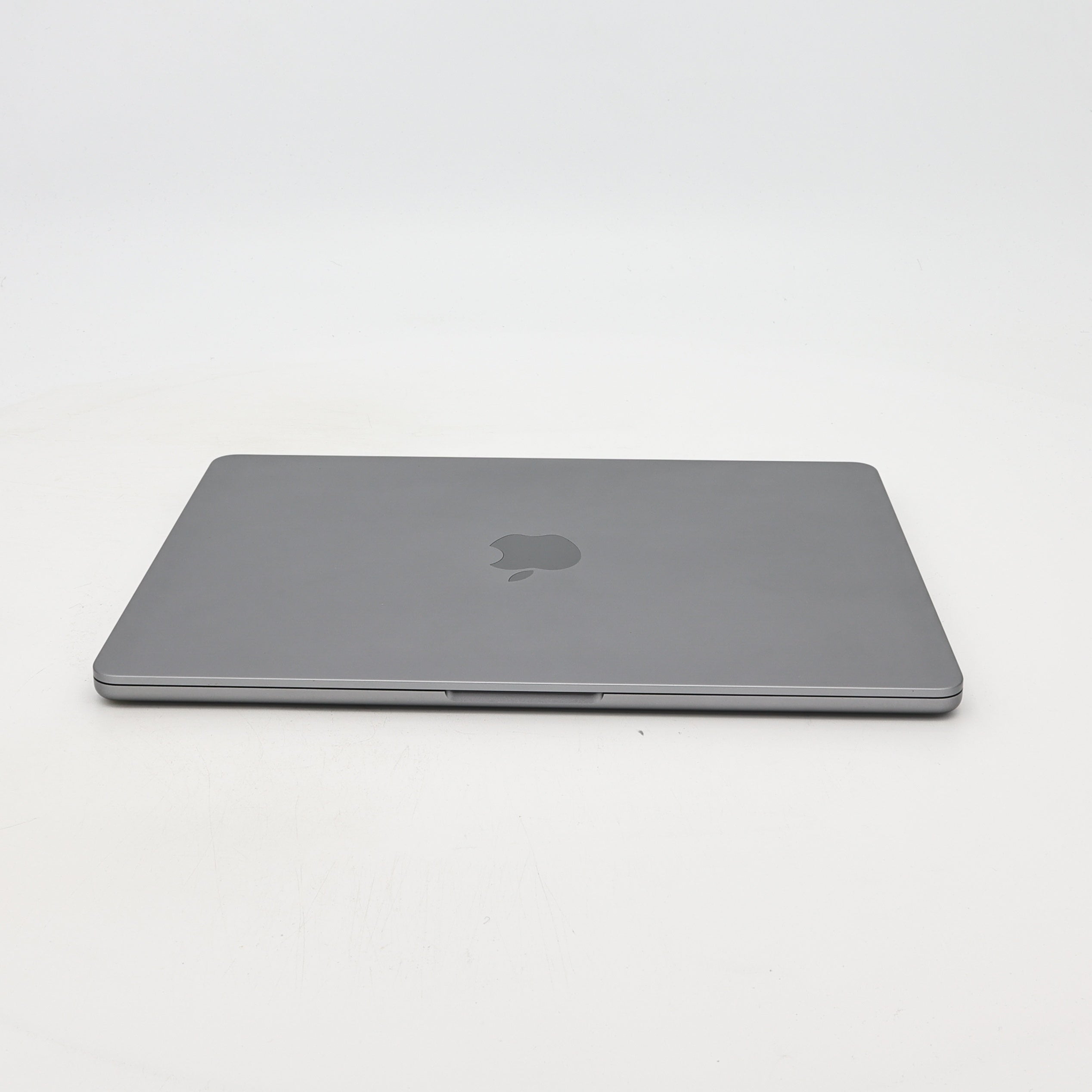 95新 Apple MacBook Air 22年 13寸 M2（8+8核） 8G RAM 256G SSD 深空灰色