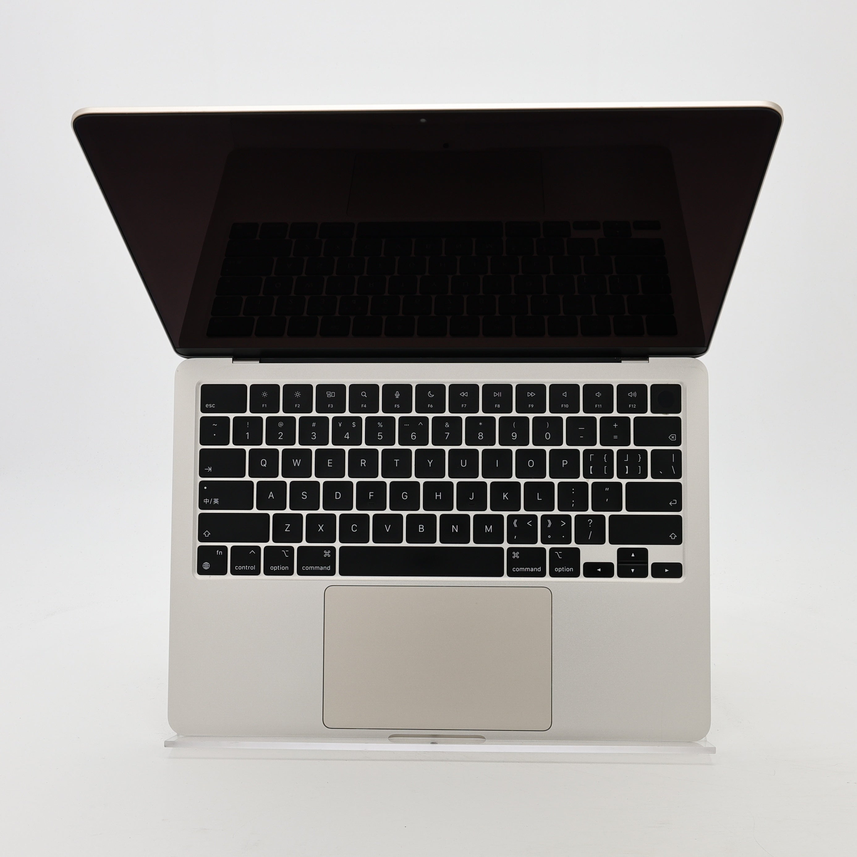 95新 Apple MacBook Air 22年 13寸 M2（8+8核） 8G RAM 256G SSD 星光色