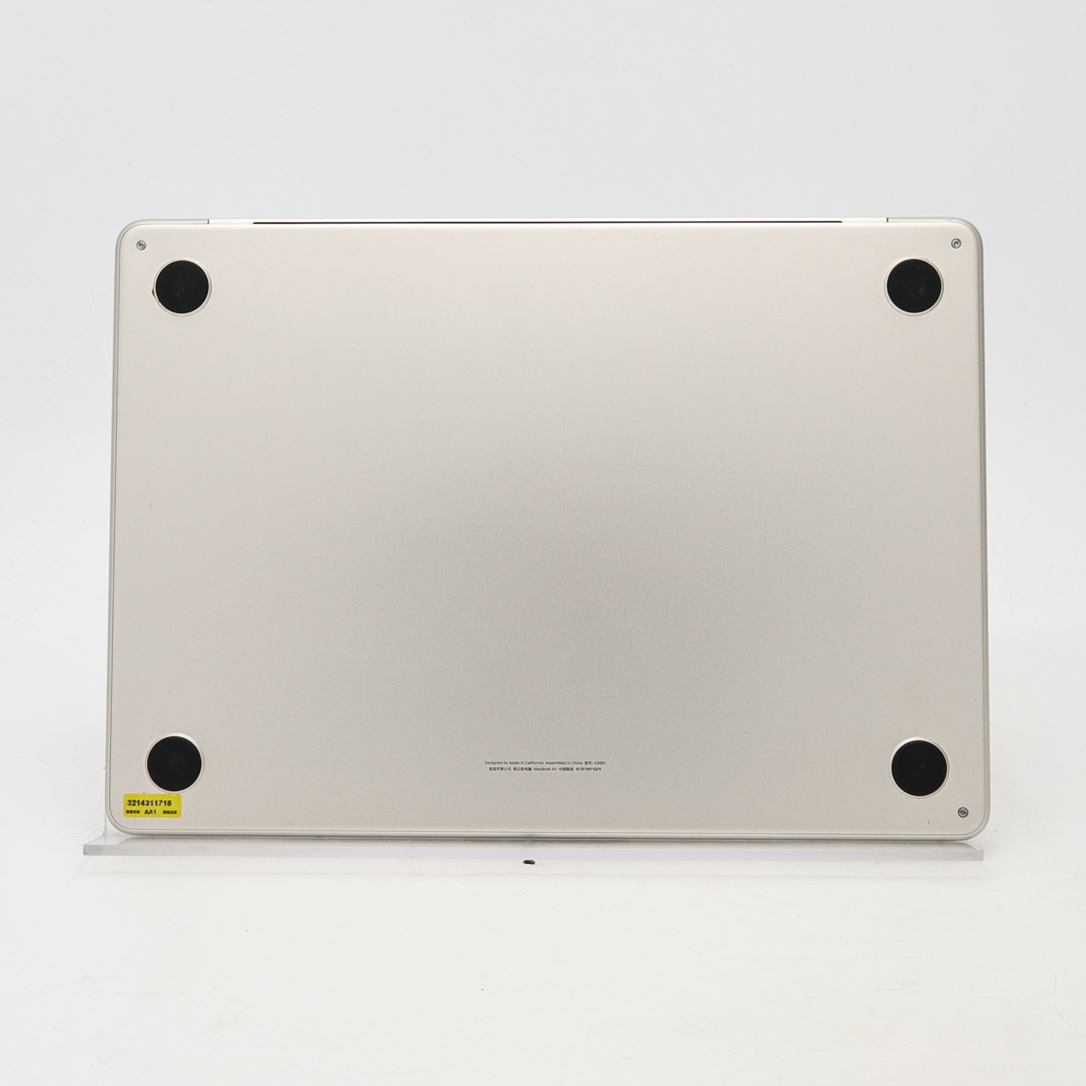 95新 Apple MacBook Air 22年 13寸 M2（8+8核） 8G RAM 256G SSD 星光色