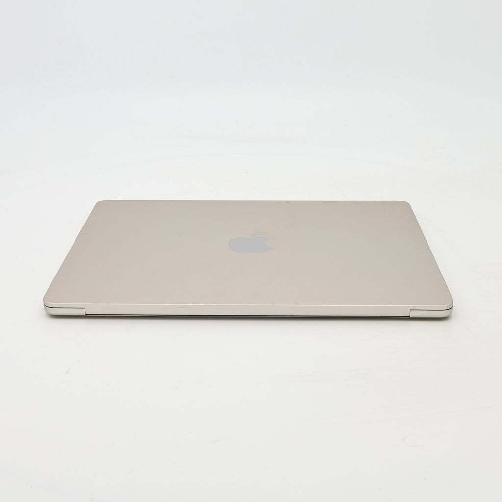 95新 Apple MacBook Air 22年 13寸 M2（8+8核） 8G RAM 256G SSD 星光色