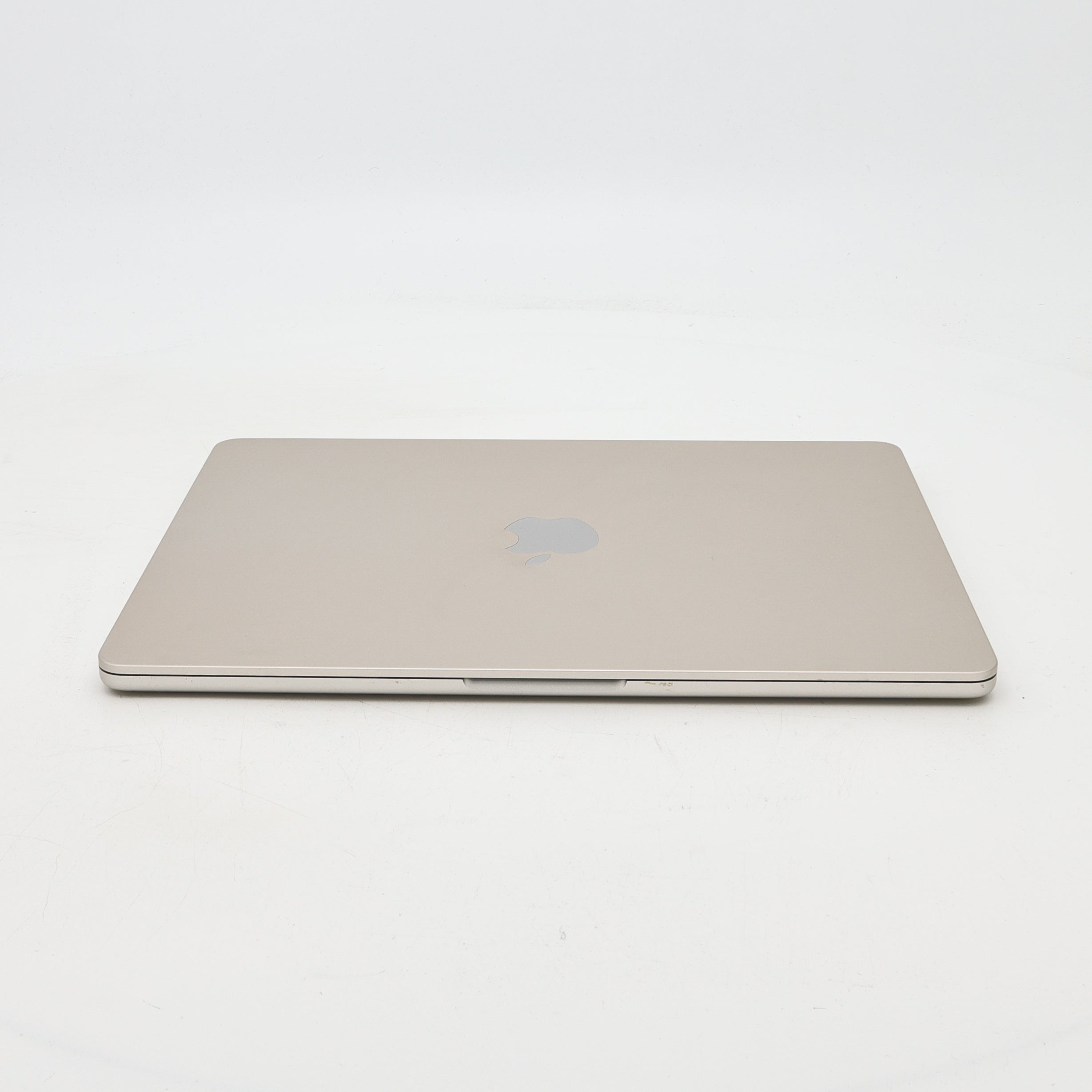 95新 Apple MacBook Air 22年 13寸 M2（8+8核） 8G RAM 256G SSD 星光色