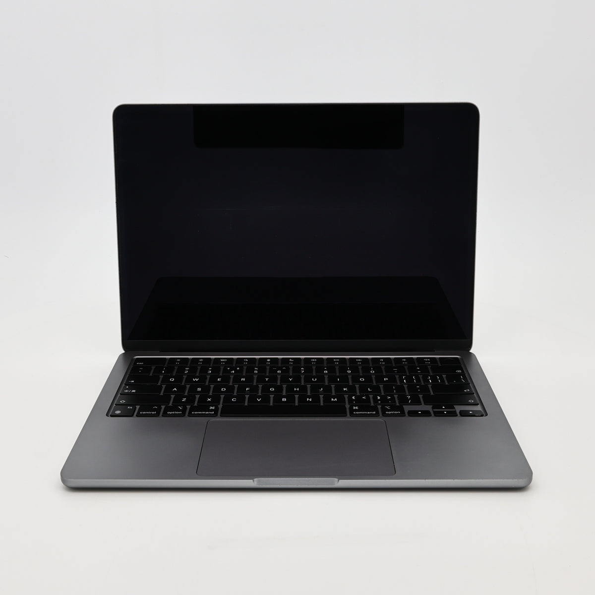 95新 Apple MacBook Air 22年 13寸 M2（8+8核） 8G RAM 256G SSD 深空灰色