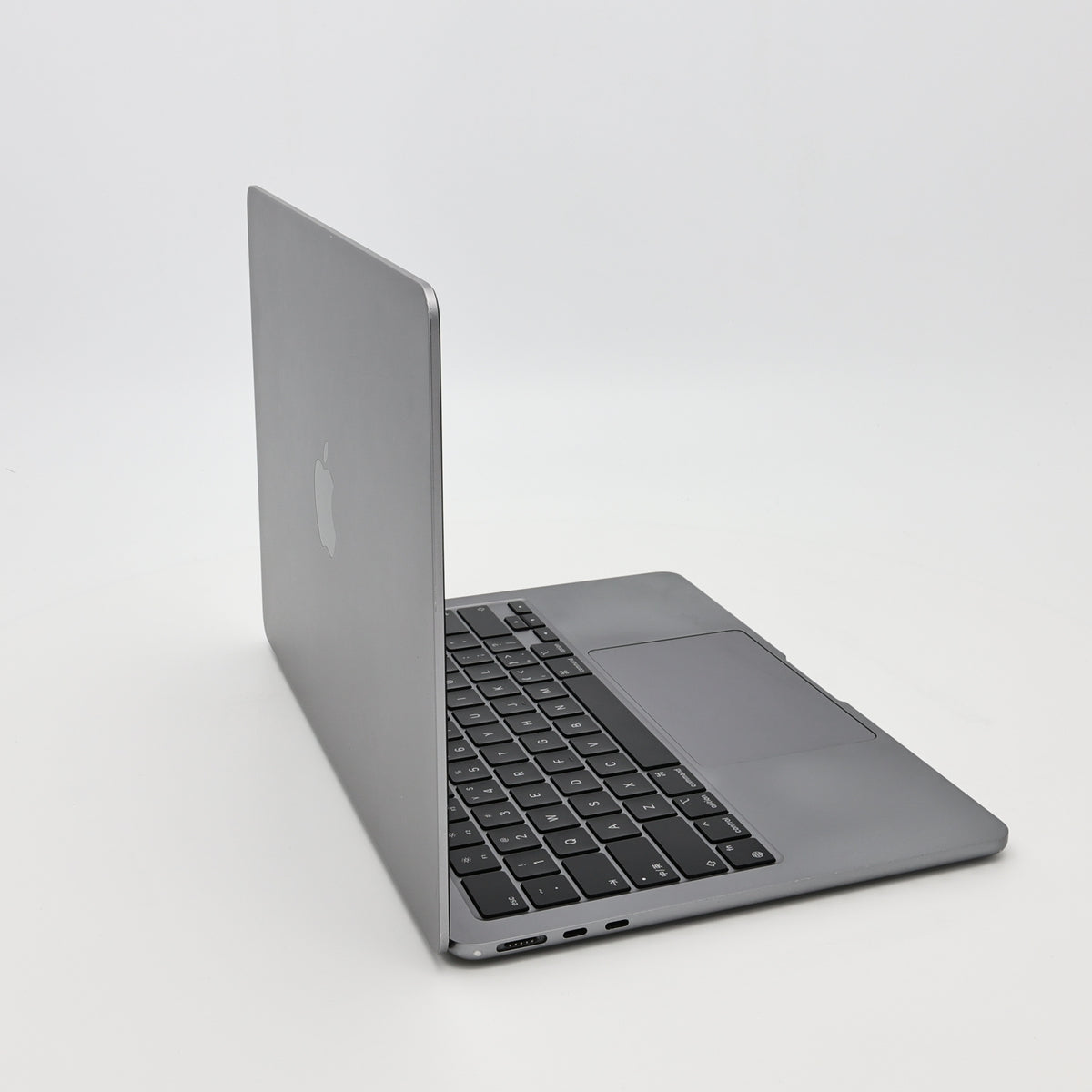 95新 Apple MacBook Air 22年 13寸 M2（8+8核） 8G RAM 256G SSD 深空灰色