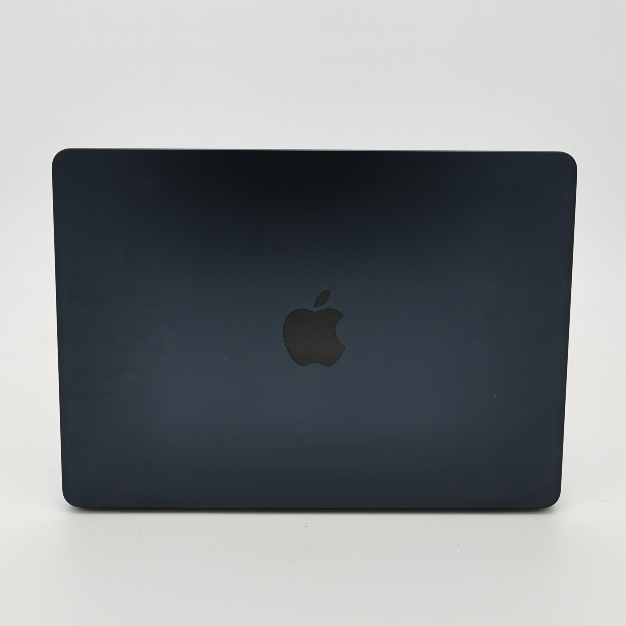 95新 Apple MacBook Air 22年 13寸 M2（8+8核） 8G RAM 256G SSD 午夜色