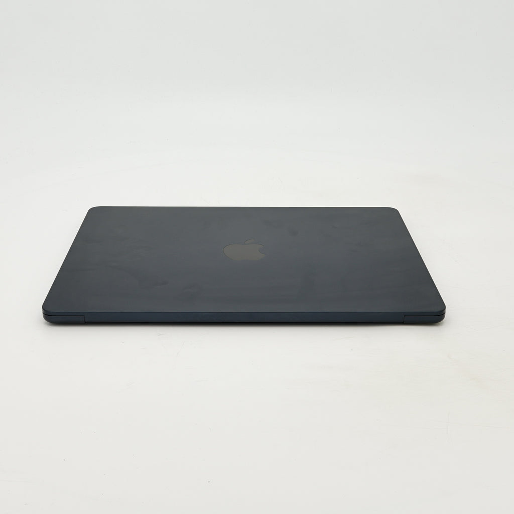 95新 Apple MacBook Air 22年 13寸 M2（8+8核） 8G RAM 256G SSD 午夜色