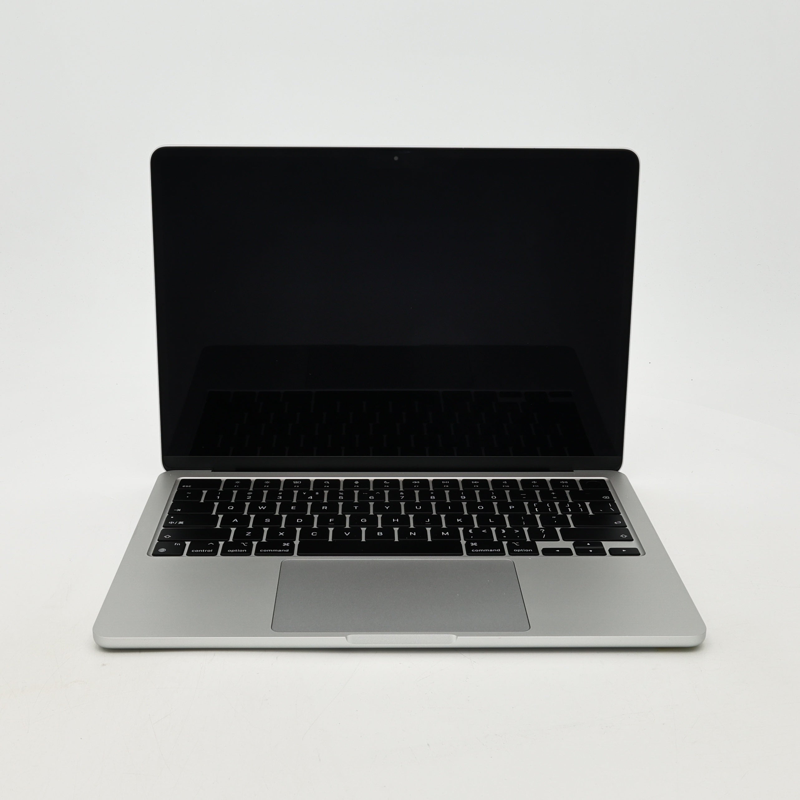 95新 Apple MacBook Air 22年 13寸 M2（8+8核） 16G RAM 256G SSD 銀色
