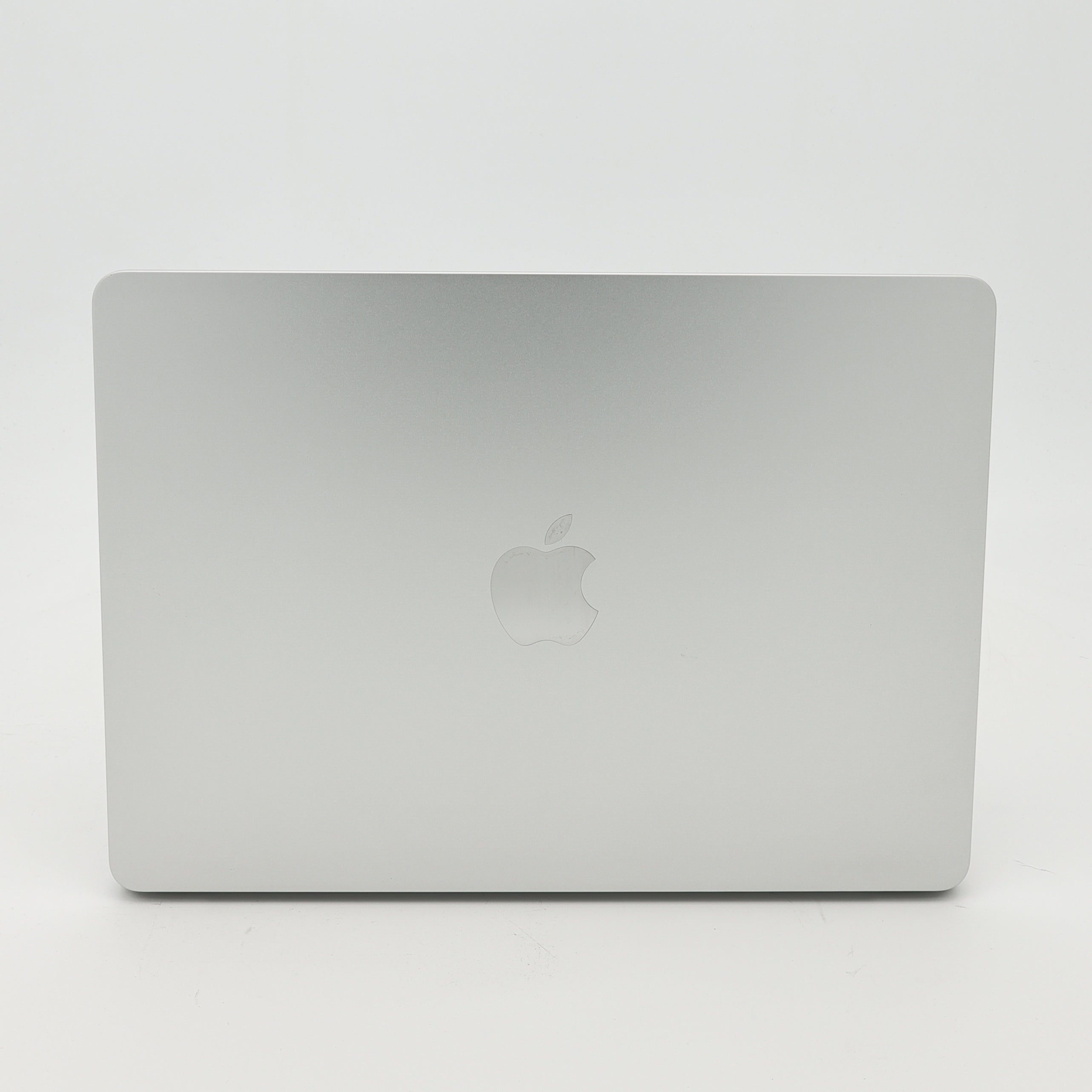 95新 Apple MacBook Air 22年 13寸 M2（8+8核） 16G RAM 256G SSD 銀色