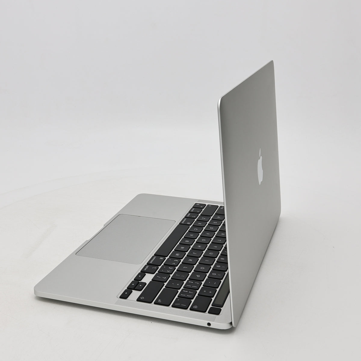 95新 Apple MacBook Pro 22年 13寸 M2（8+10核） 8G RAM 512G SSD 銀色