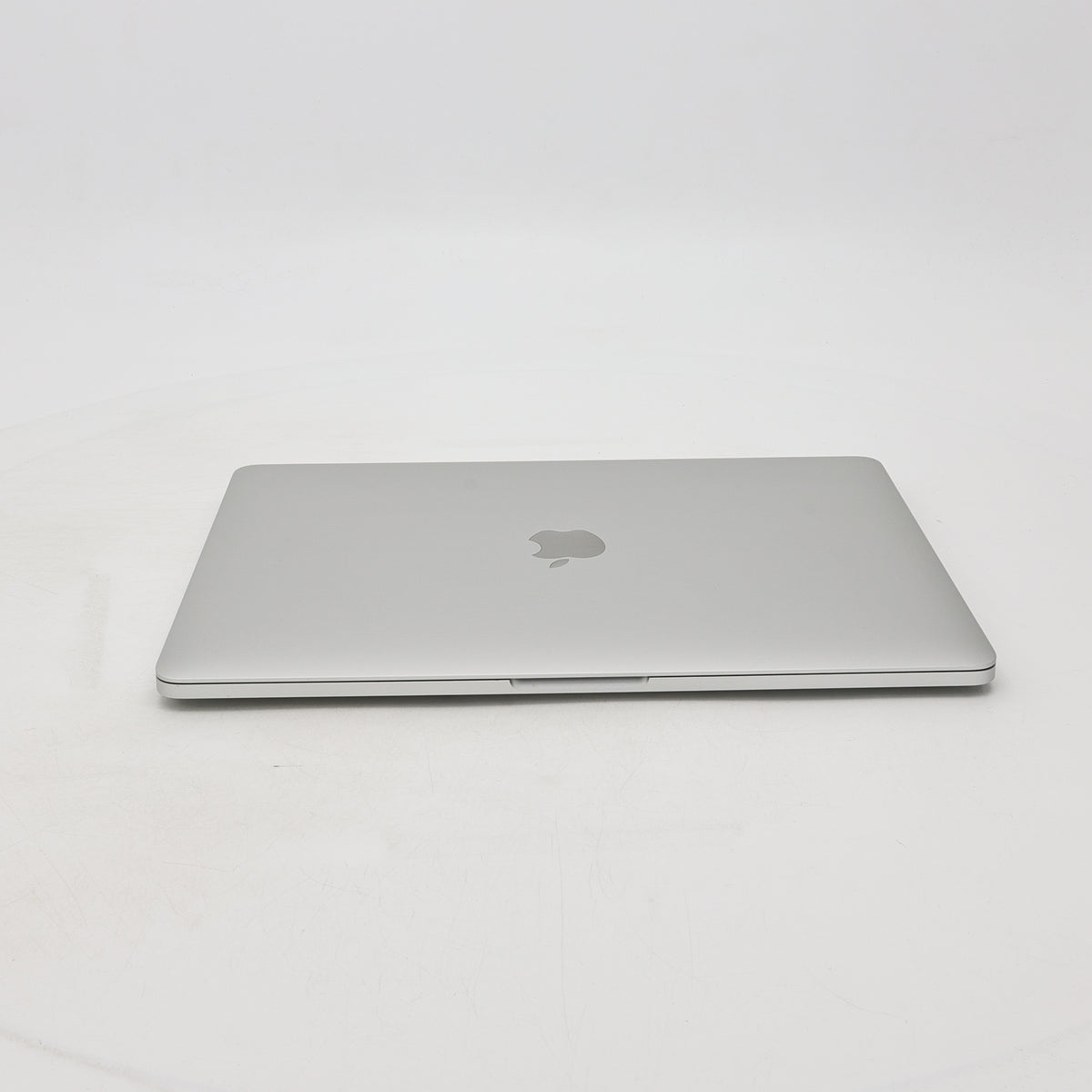 95新 Apple MacBook Pro 22年 13寸 M2（8+10核） 8G RAM 512G SSD 銀色