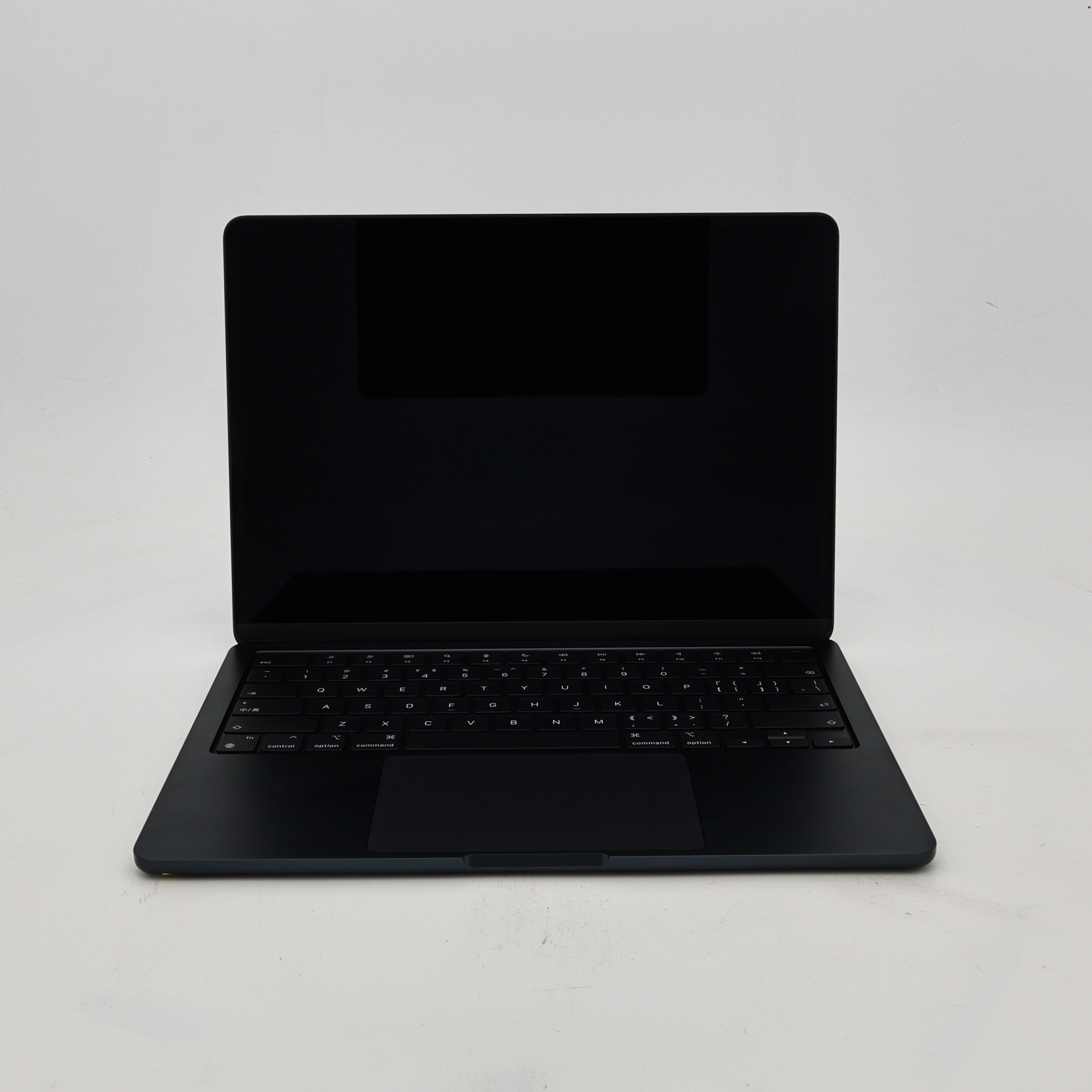 95新 Apple MacBook Air 22年 13寸 M2（8+8核） 8G RAM 256G SSD 午夜色