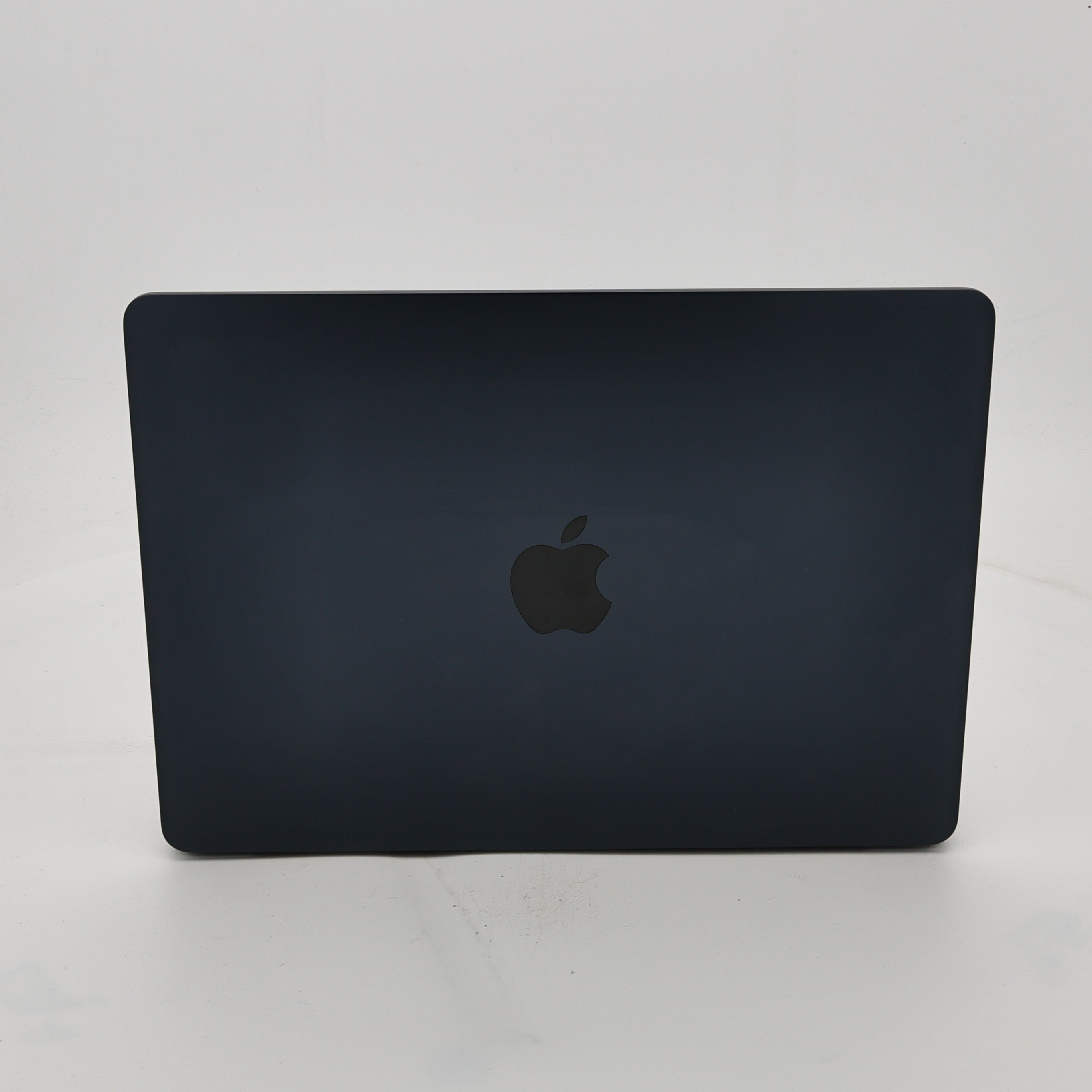 95新 Apple MacBook Air 22年 13寸 M2（8+8核） 8G RAM 256G SSD 午夜色