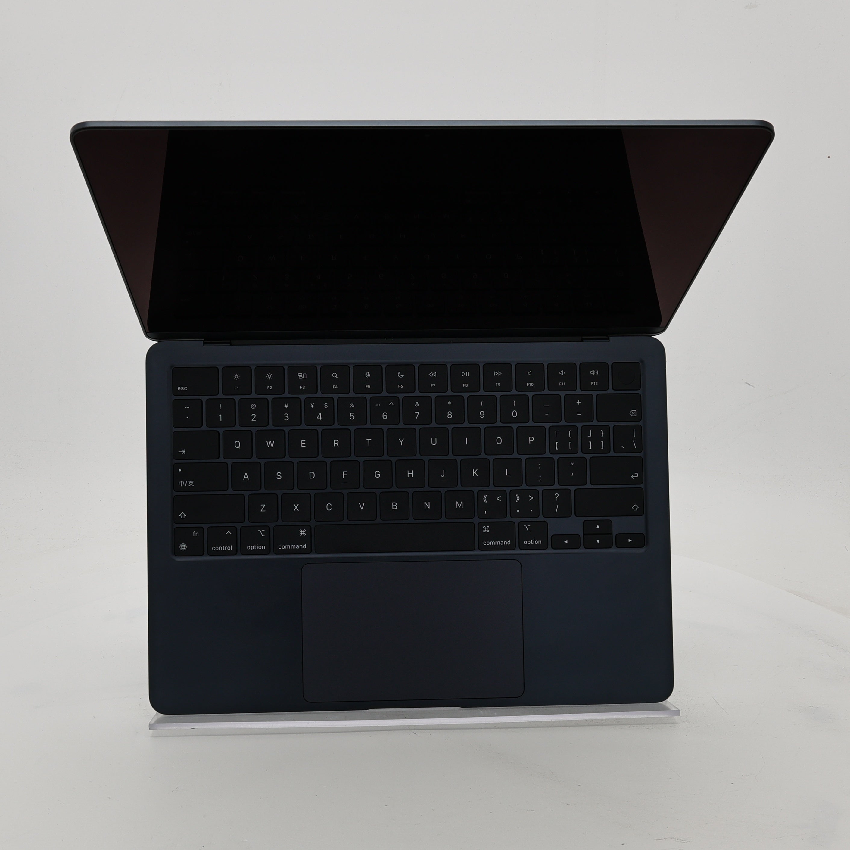 95新 Apple MacBook Air 22年 13寸 M2（8+8核） 8G RAM 256G SSD 午夜色