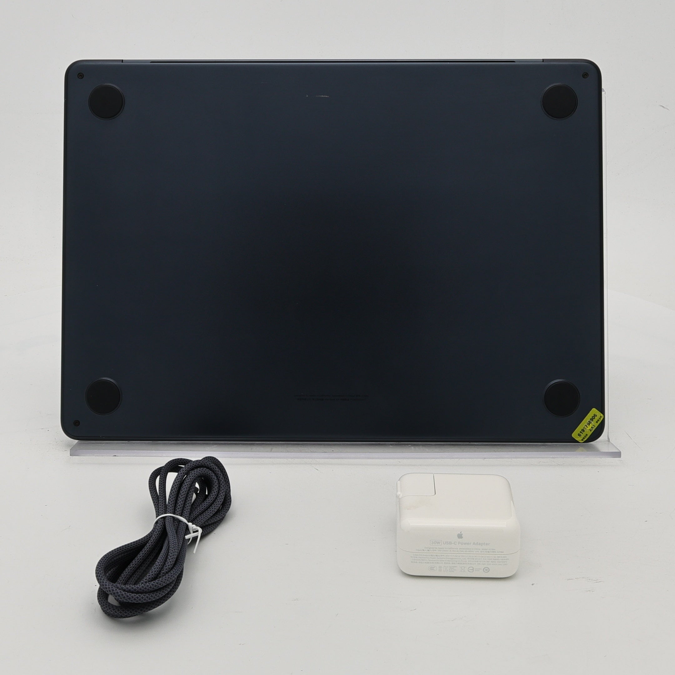 95新 Apple MacBook Air 22年 13寸 M2（8+8核） 8G RAM 256G SSD 午夜色