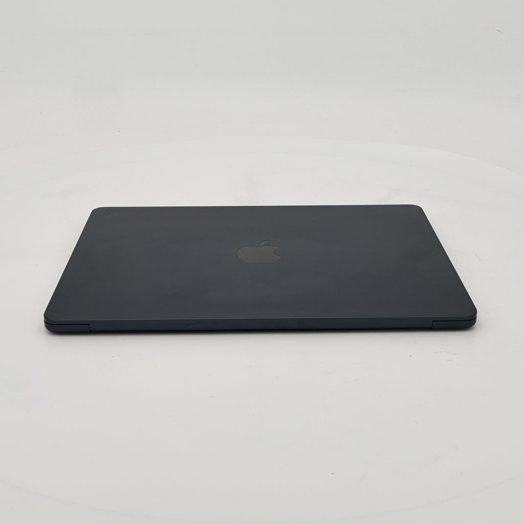 95新 Apple MacBook Air 22年 13寸 M2（8+8核） 8G RAM 256G SSD 午夜色