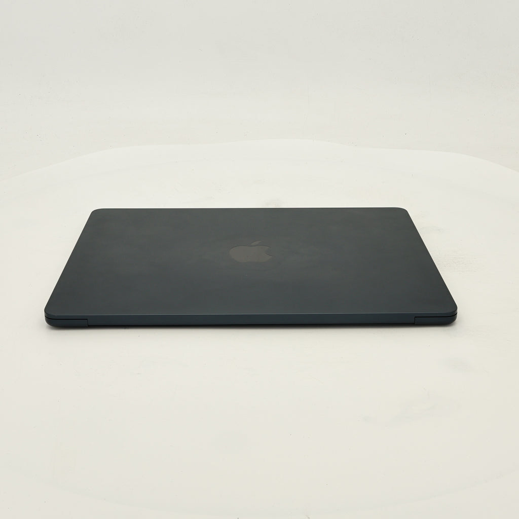 95新 Apple MacBook Air 22年 13寸 M2（8+8核） 16G RAM 256G SSD 午夜色
