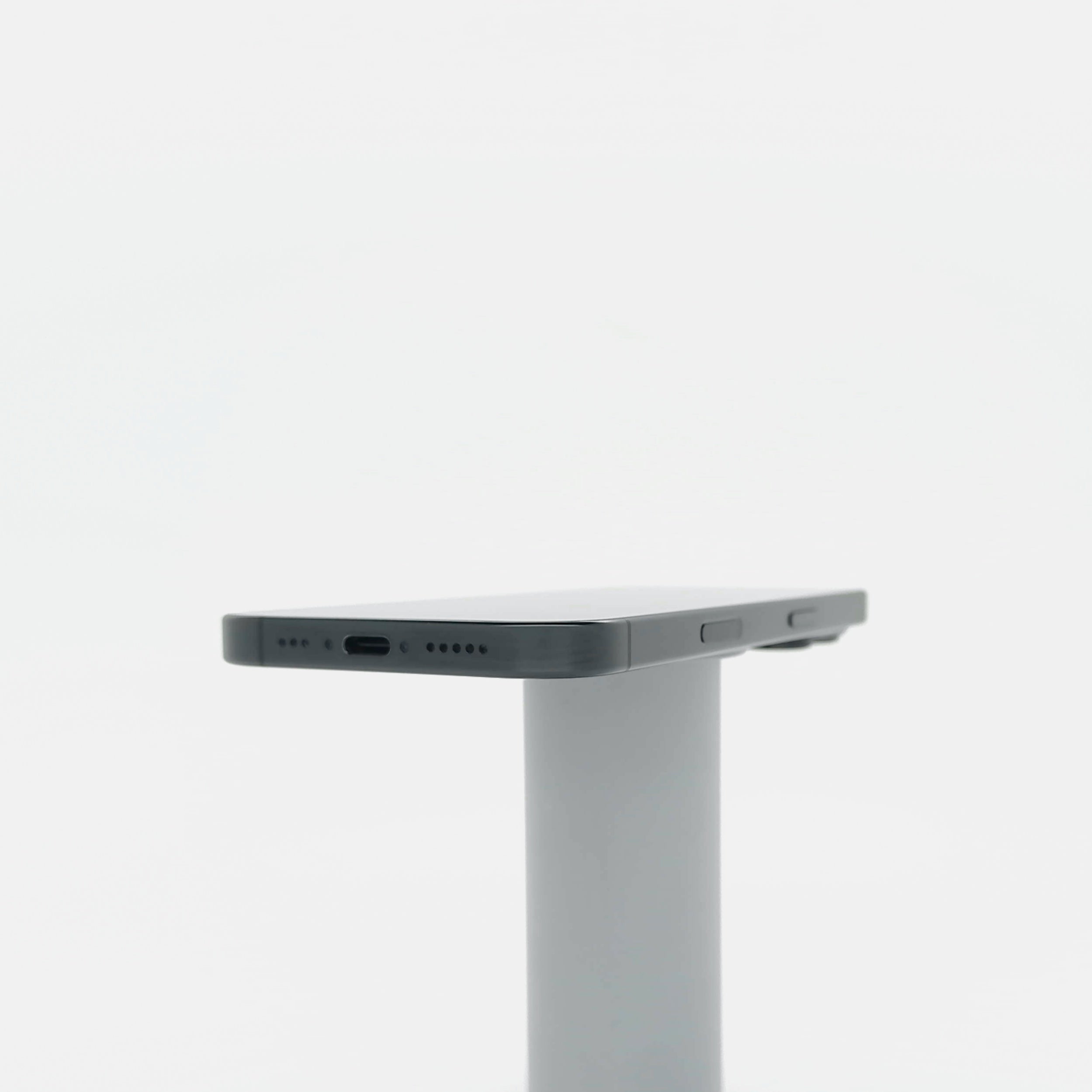 95新 Apple iPhone 16 Pro 128G 黑色鈦金屬 中國大陸版