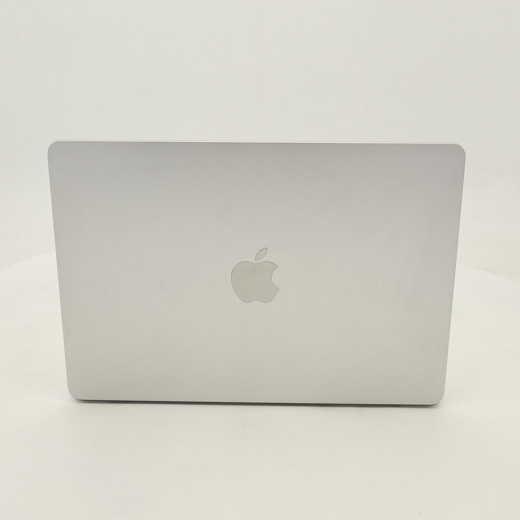 95新 Apple MacBook Air 22年 13寸 M2（8+10核） 8G RAM 512G SSD 銀色