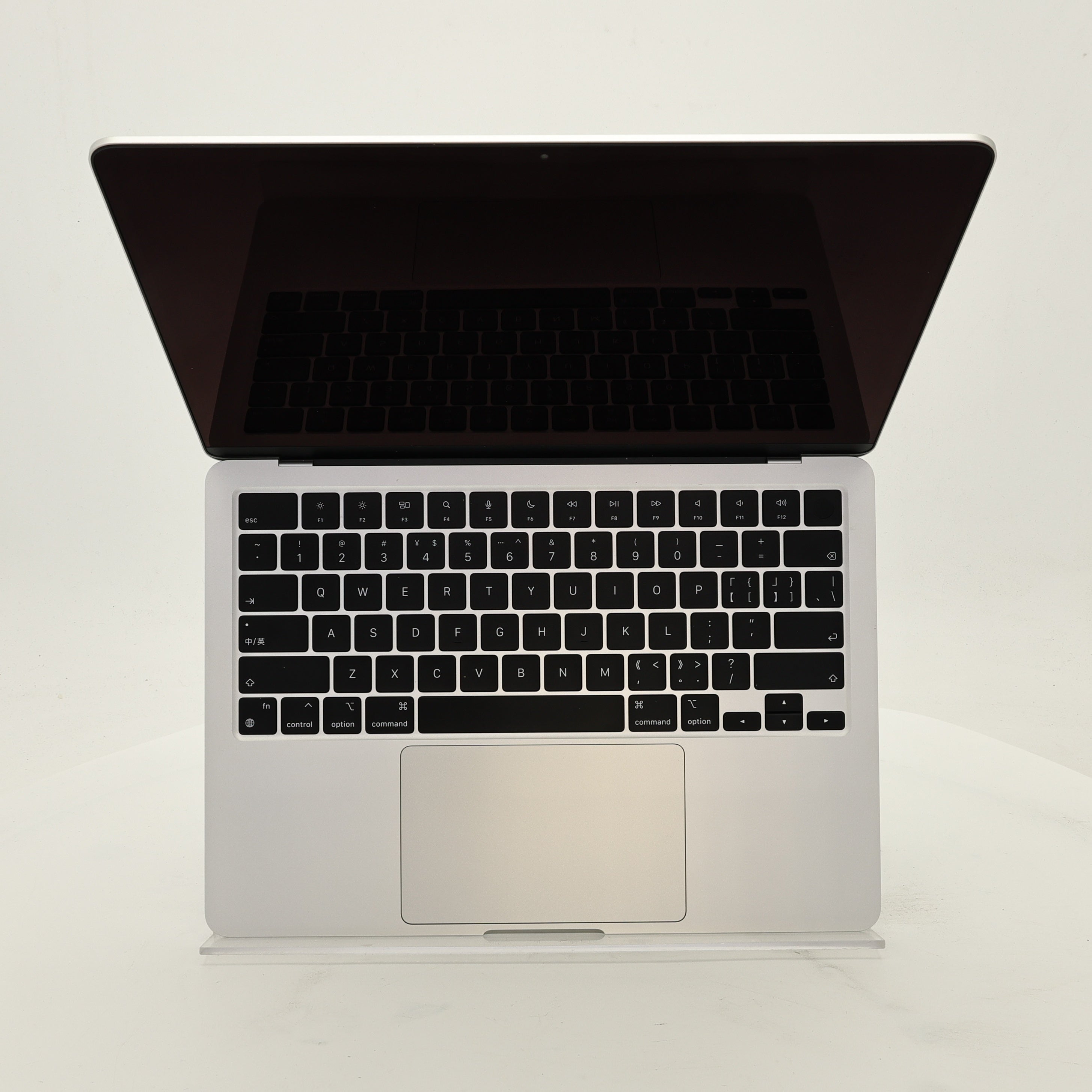 95新 Apple MacBook Air 22年 13寸 M2（8+10核） 8G RAM 512G SSD 銀色