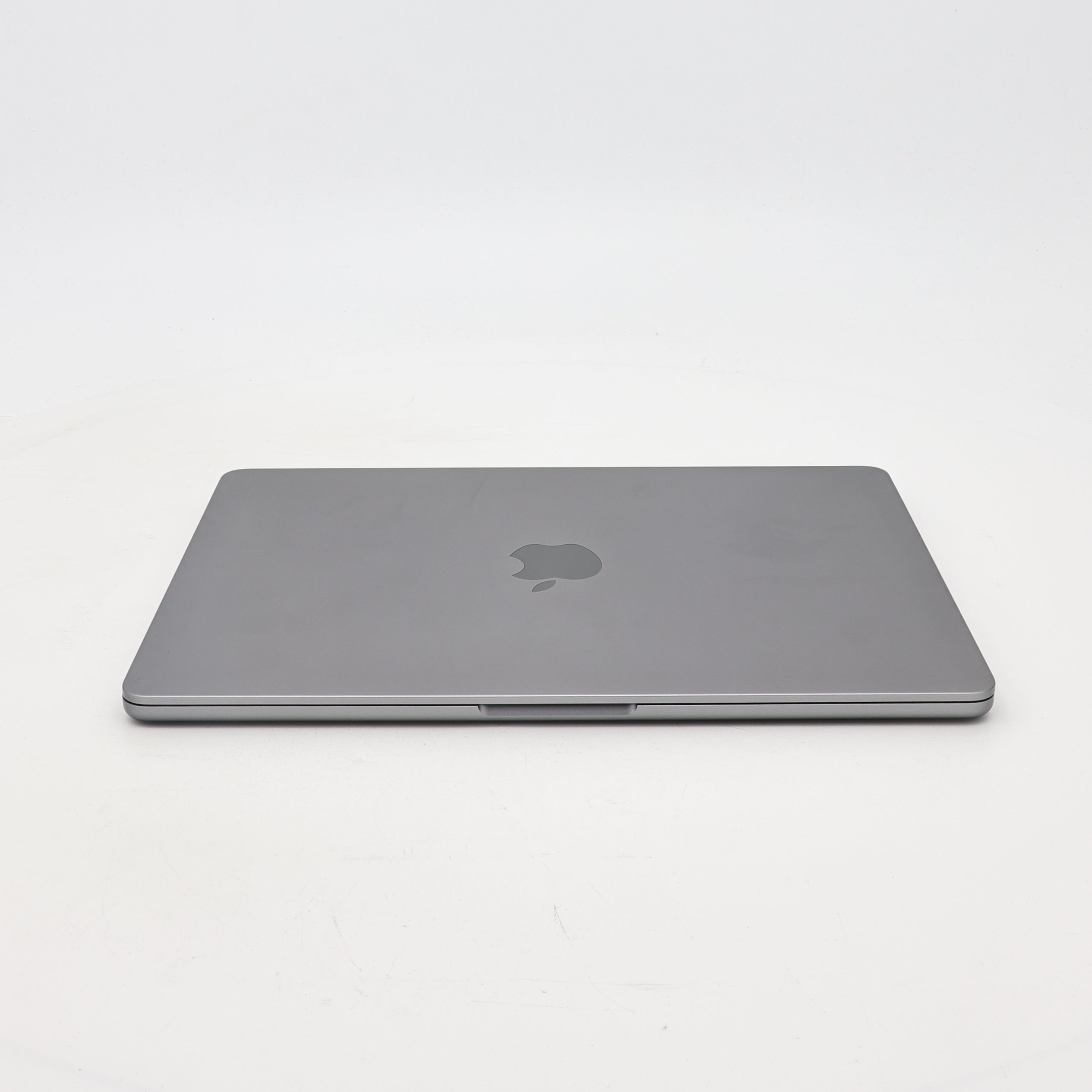 95新 Apple MacBook Air 22年 13寸 M2（8+8核） 8G RAM 256G SSD 深空灰色