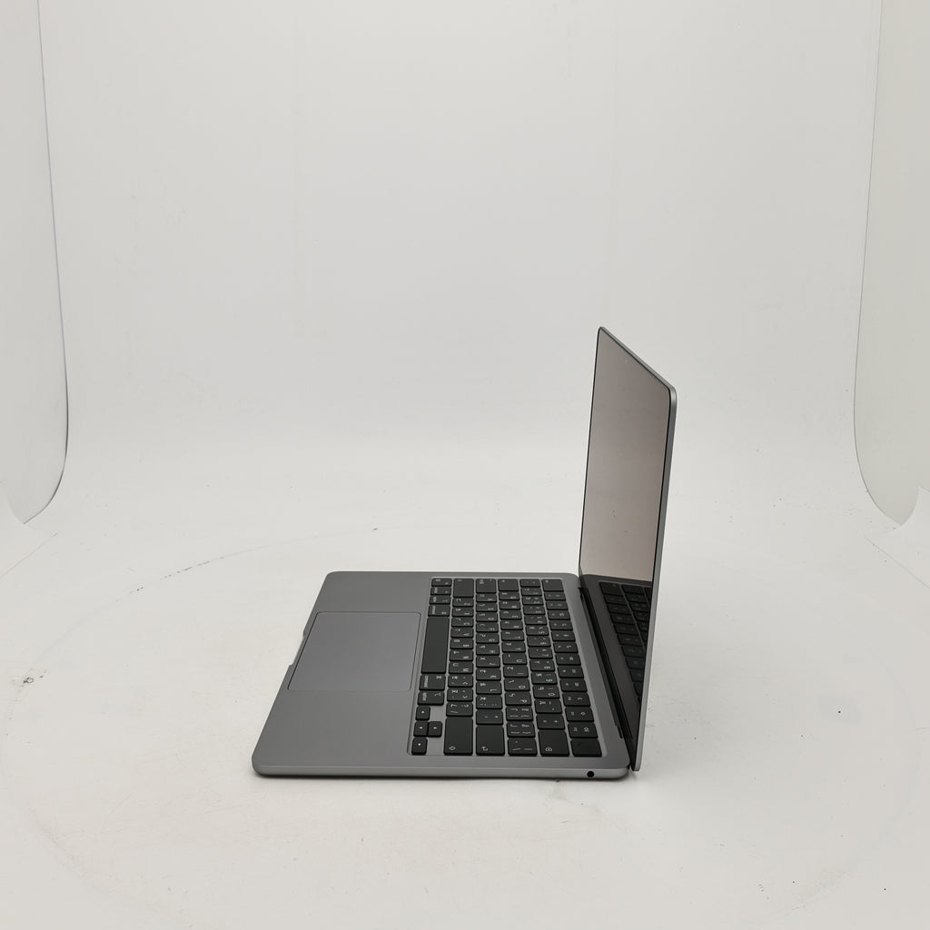 95新 Apple MacBook Air 22年 13寸 M2（8+8核） 8G RAM 256G SSD 深空灰色
