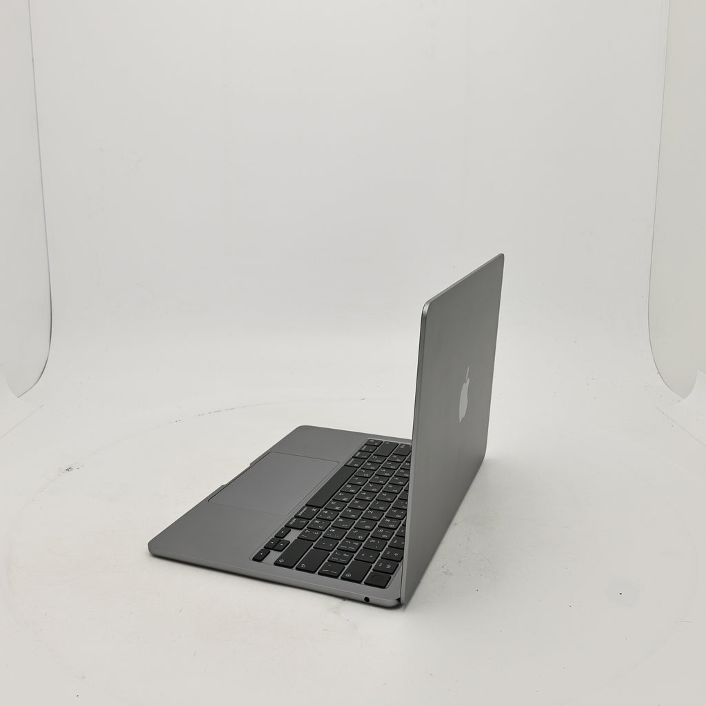 95新 Apple MacBook Air 22年 13寸 M2（8+8核） 8G RAM 256G SSD 深空灰色